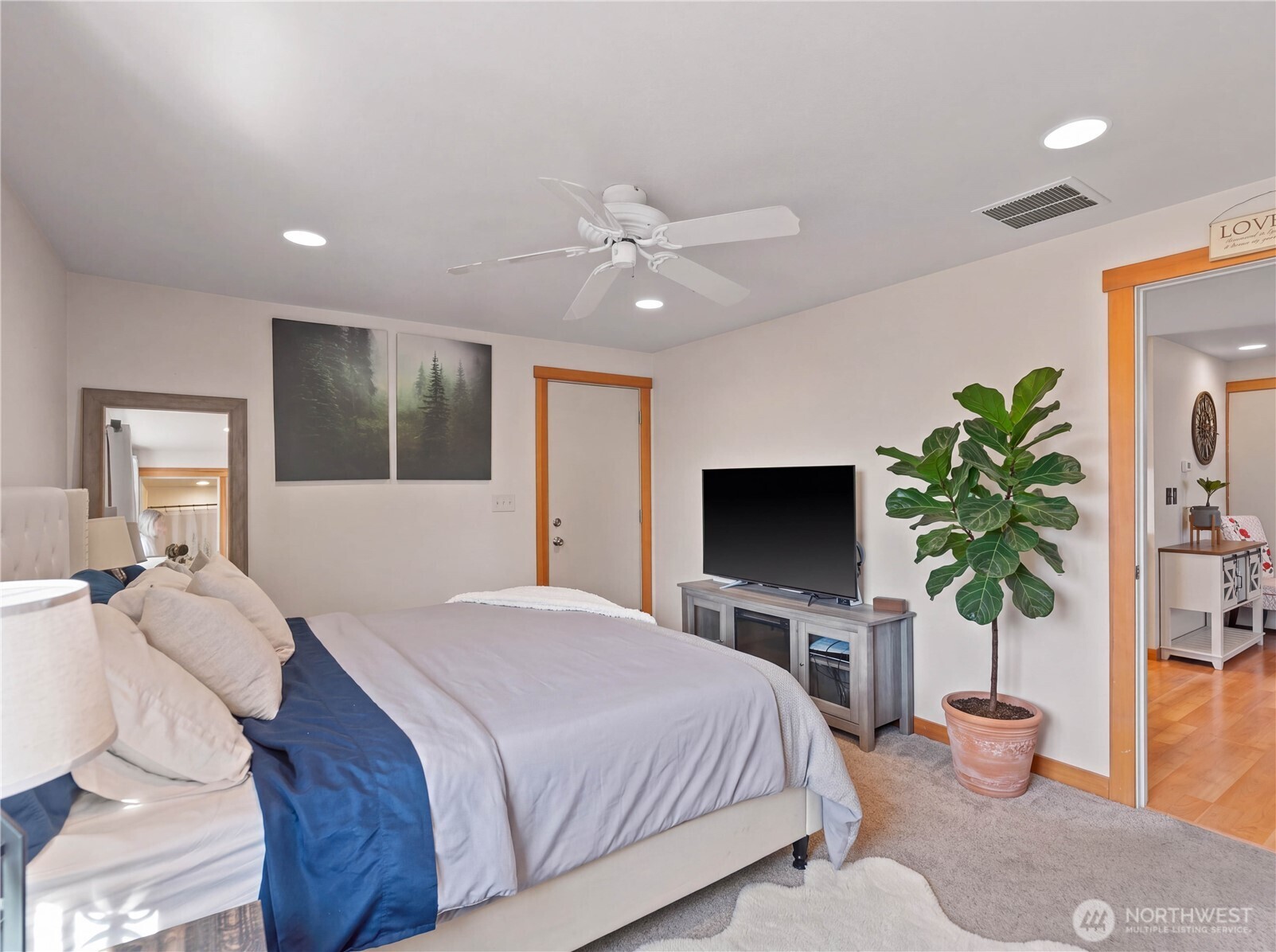 27 31st Street Property Photo 17