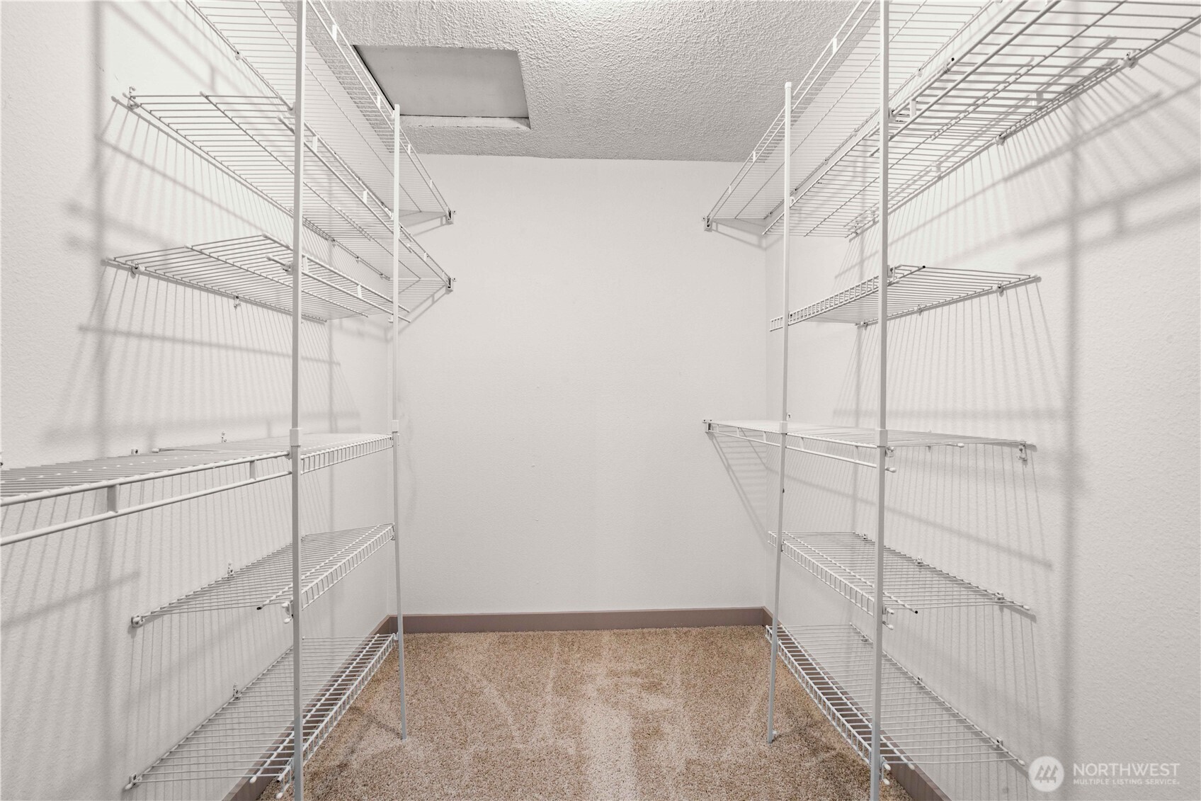 4514 Ferndale Court Property Photo 23