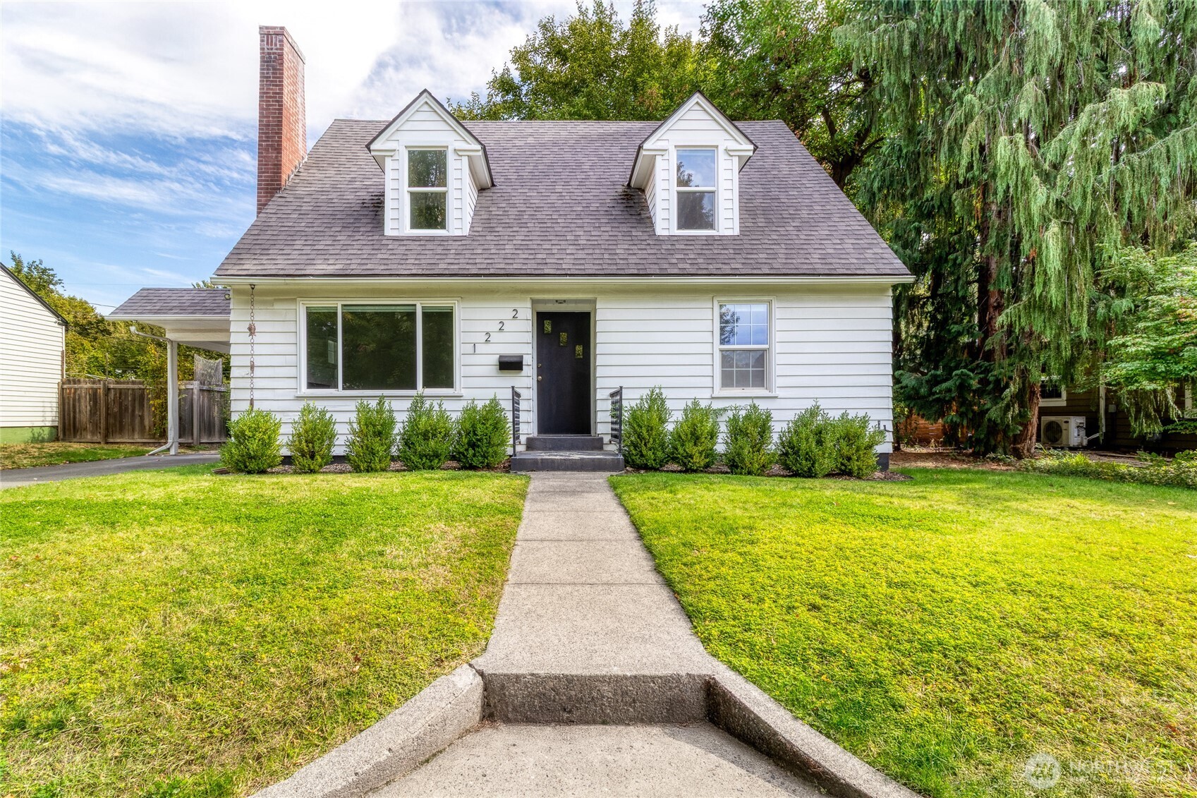 1222 Bonsella Street Property Photo 1