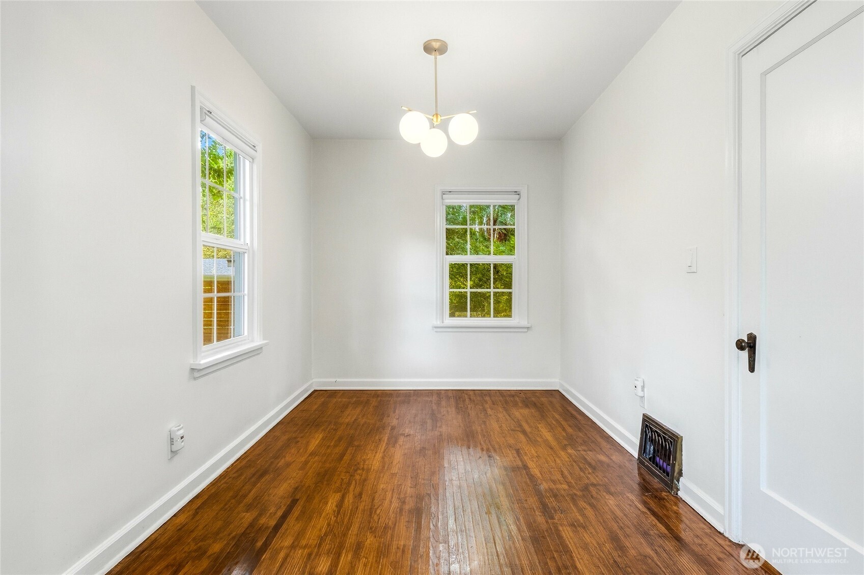 1222 Bonsella Street Property Photo 17