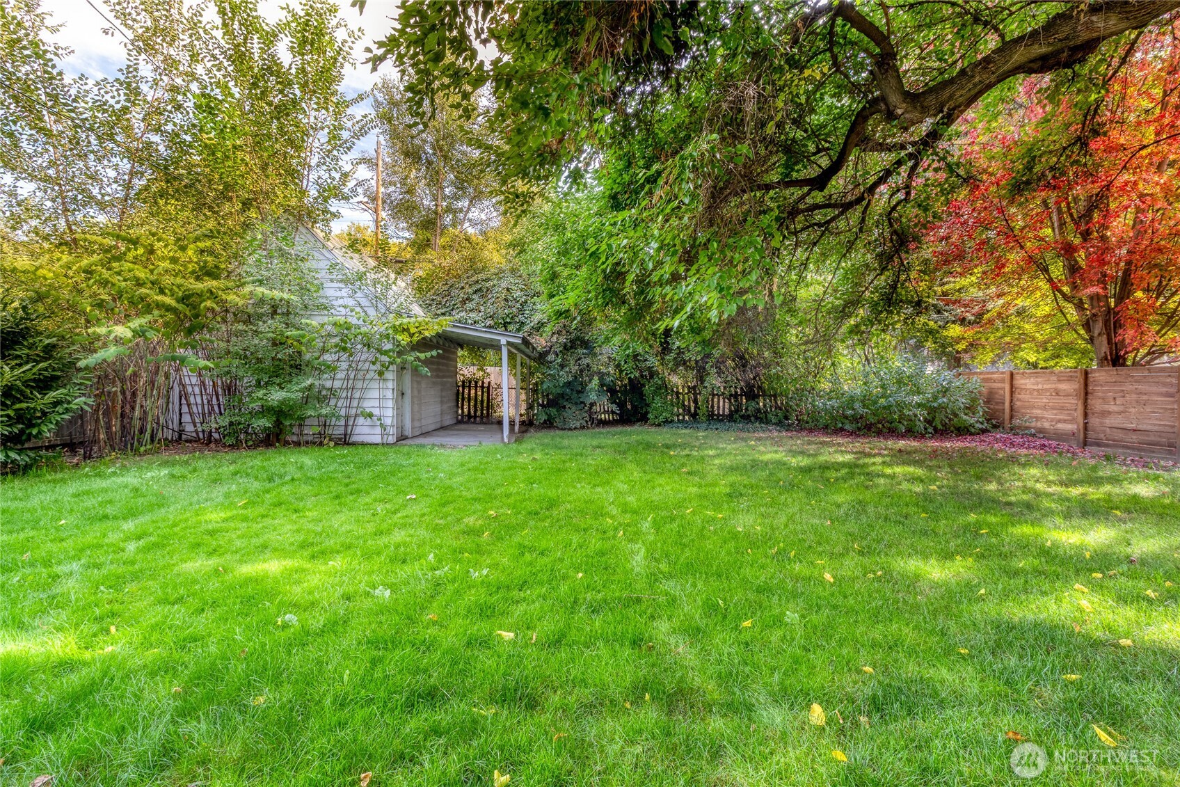 1222 Bonsella Street Property Photo 30