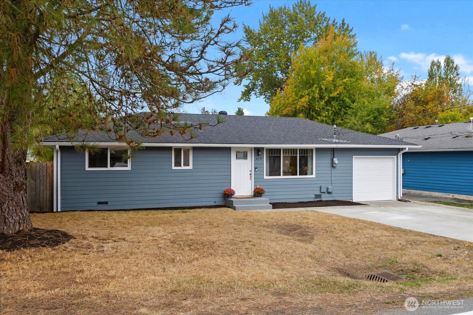619 93rd Street Property Photo 4