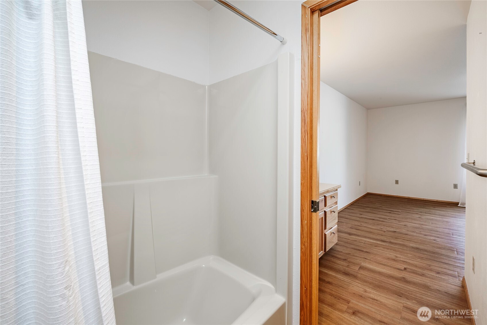 4855 N Village Lane B Property Photo 15