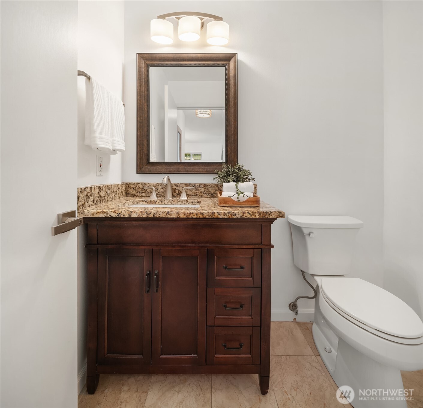 6122 N 16th I-102 Property Photo 13