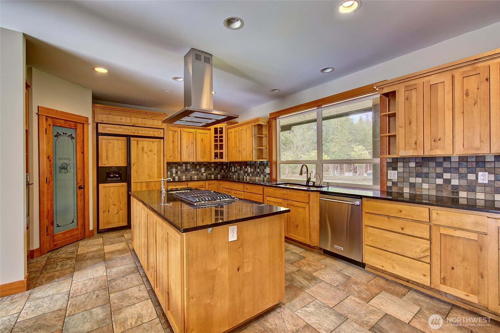 4727 Lakewood Road Property Photo 12