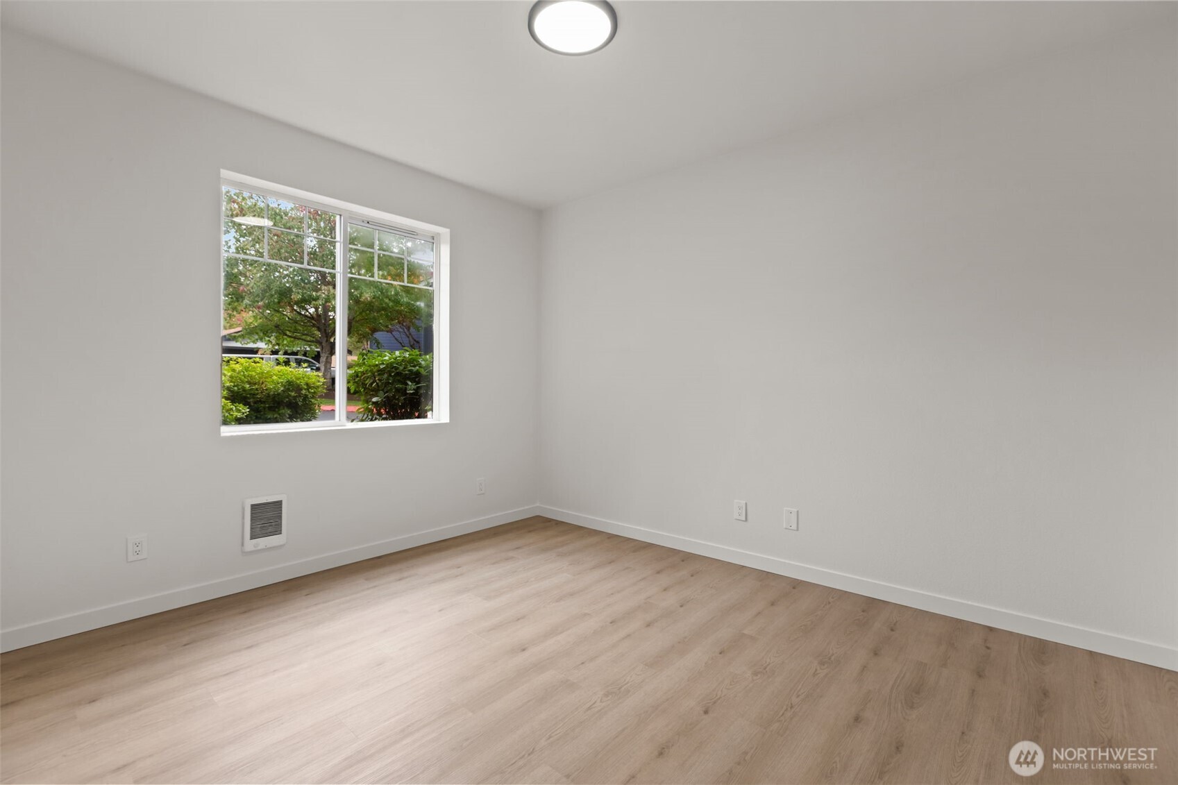 10825 Se 200th Street B102 Property Photo 34