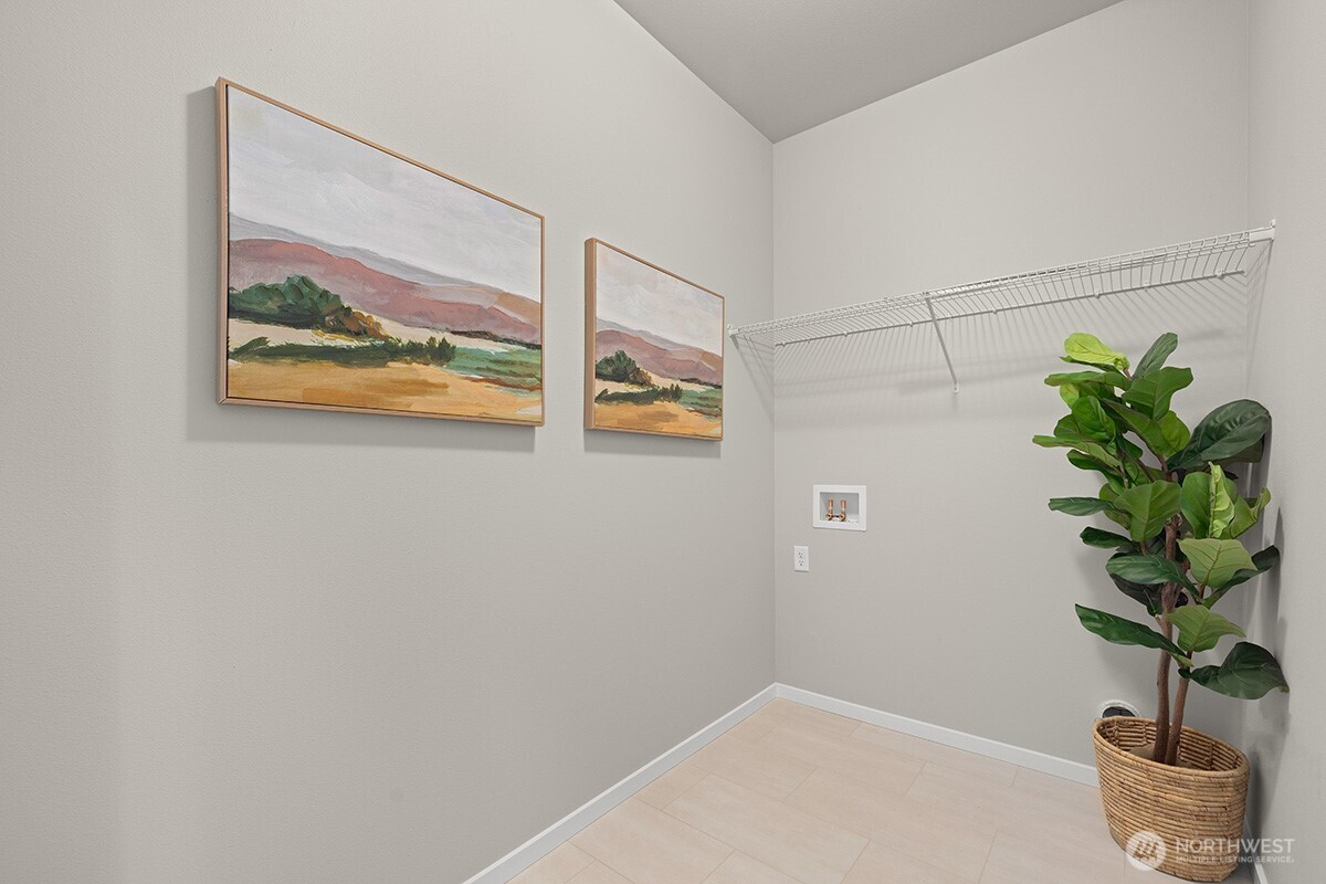 5631 192nd Street 15a Property Photo 31