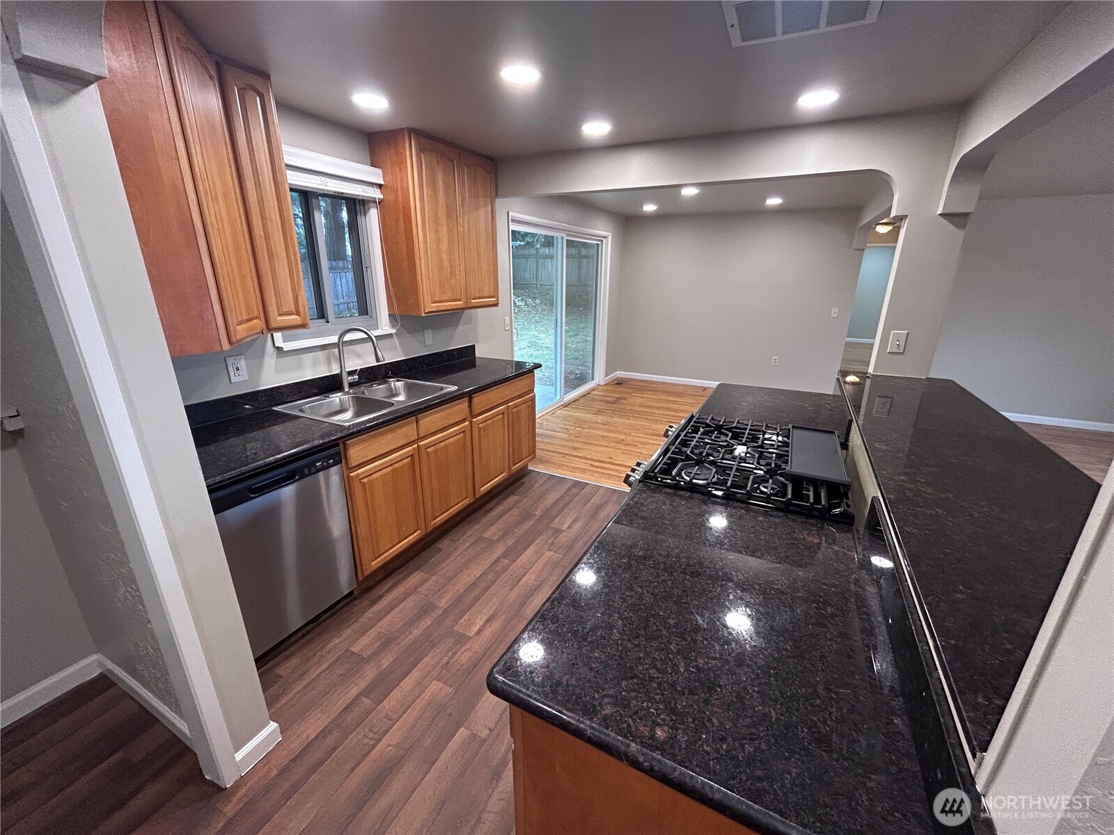 20812 25th Avenue Property Photo 9