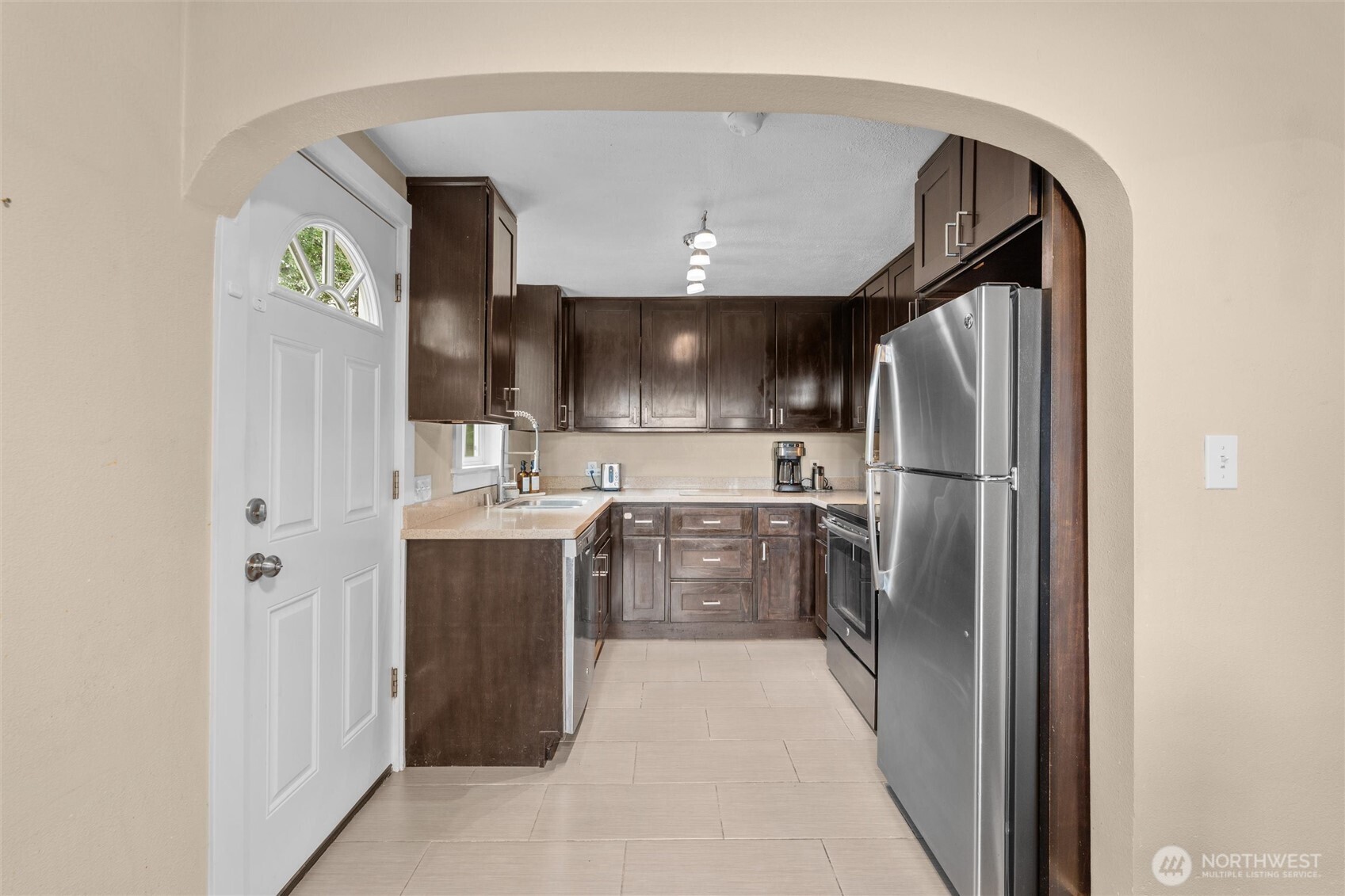10808 53rd Avenue Property Photo 5
