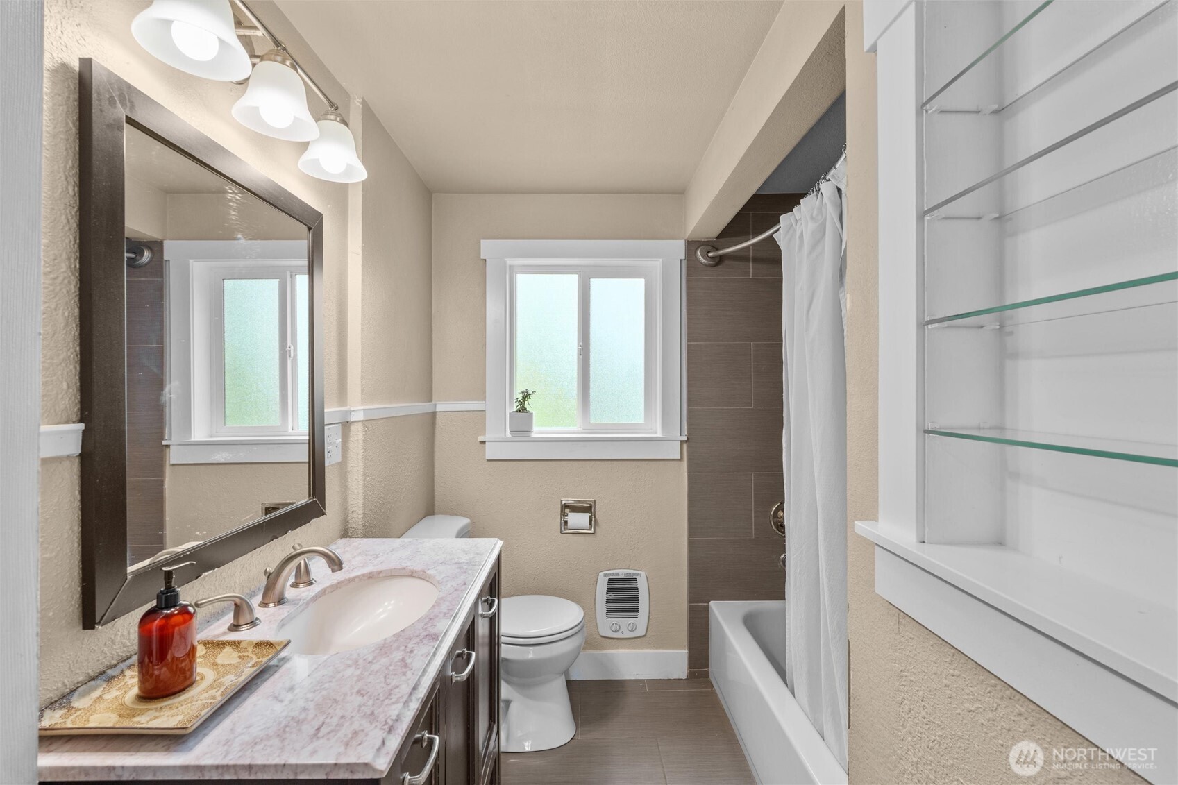 10808 53rd Avenue Property Photo 17