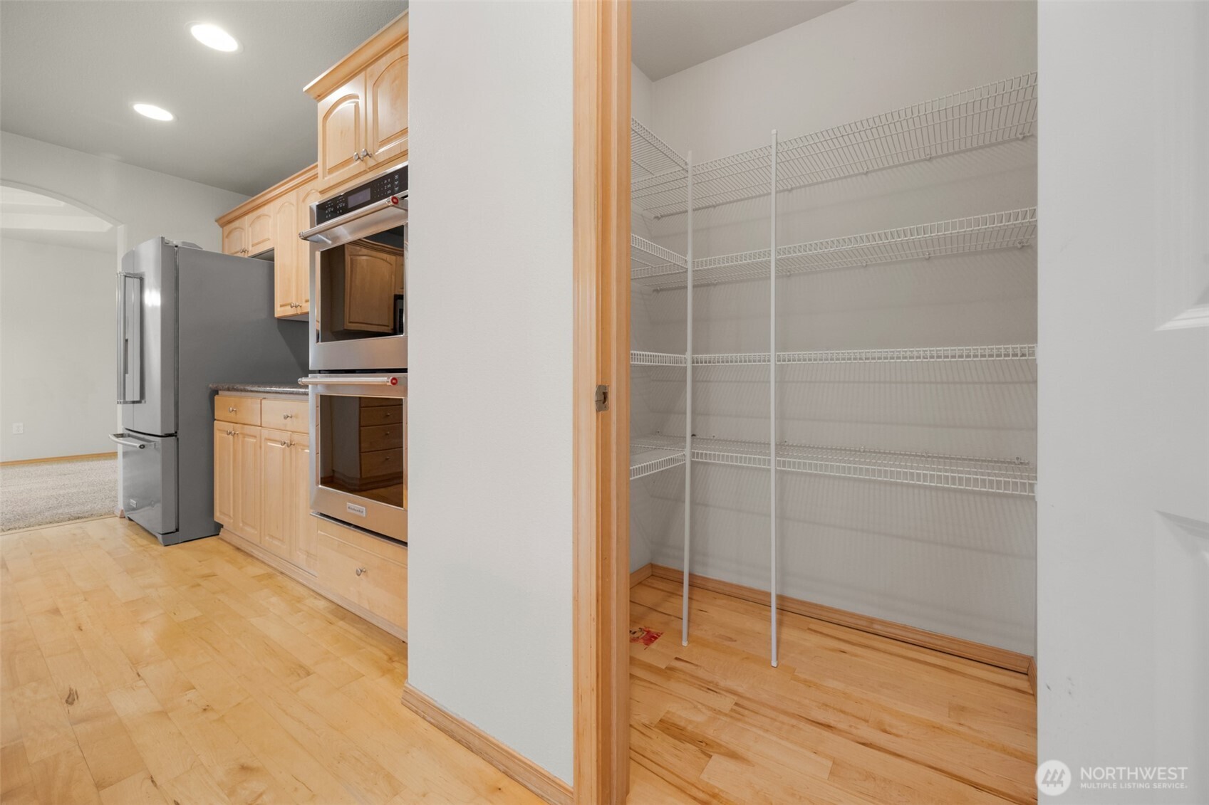 905 Hughes Lane Property Photo 10