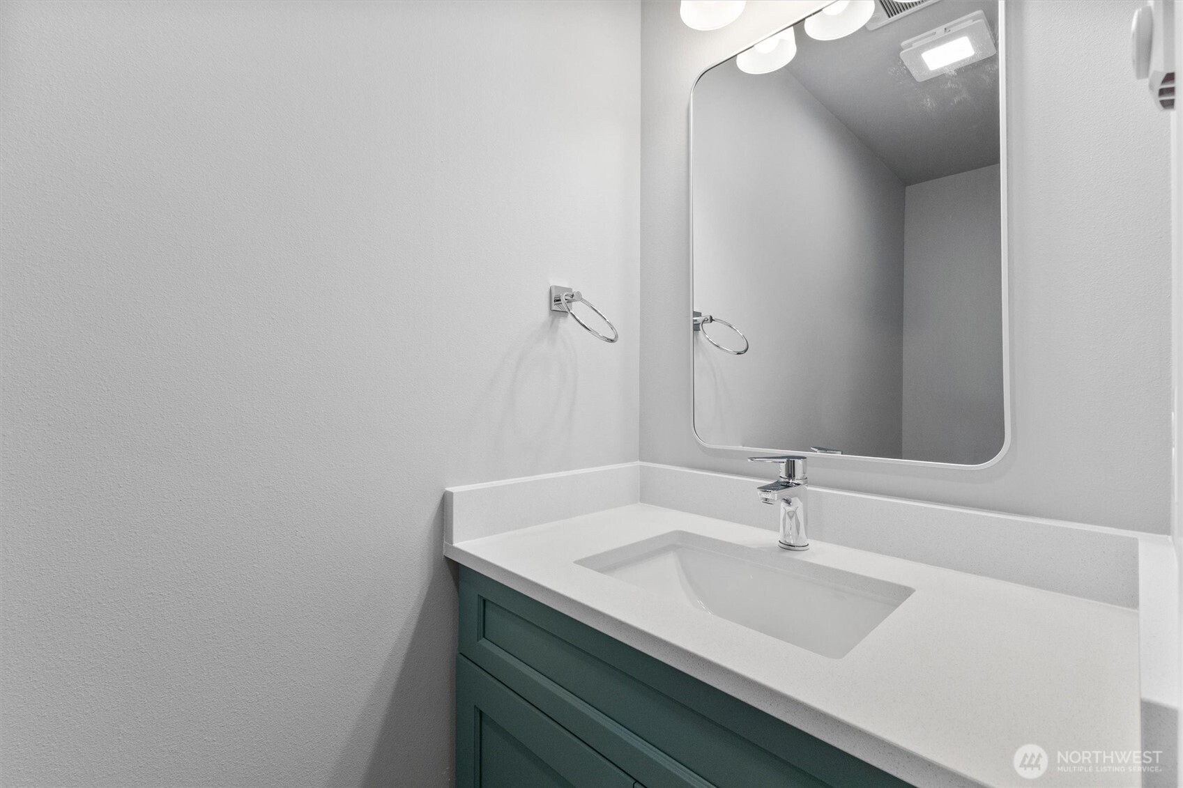 2511 Peabody Street Property Photo 21