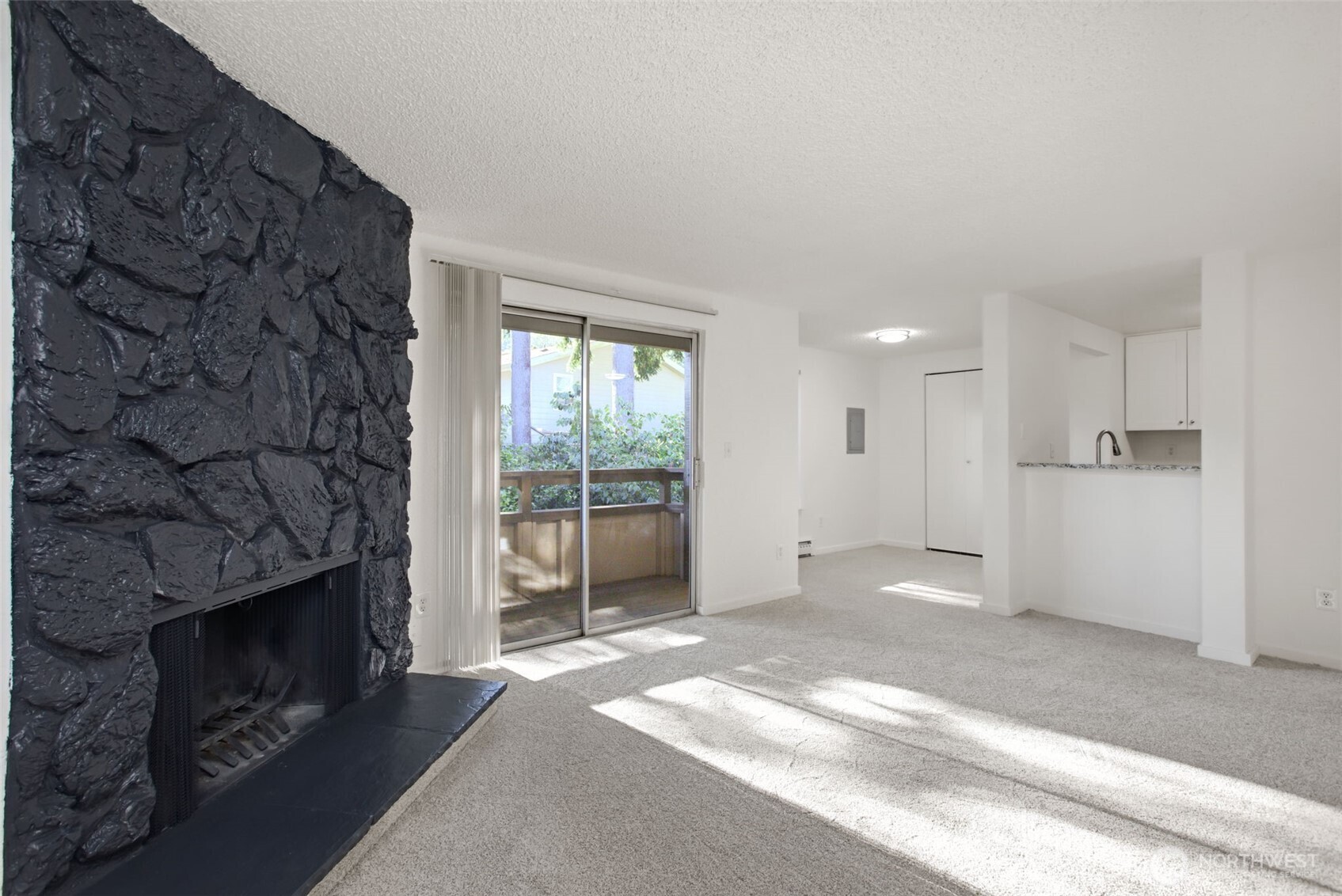 4705 176th Street B6 Property Photo 17