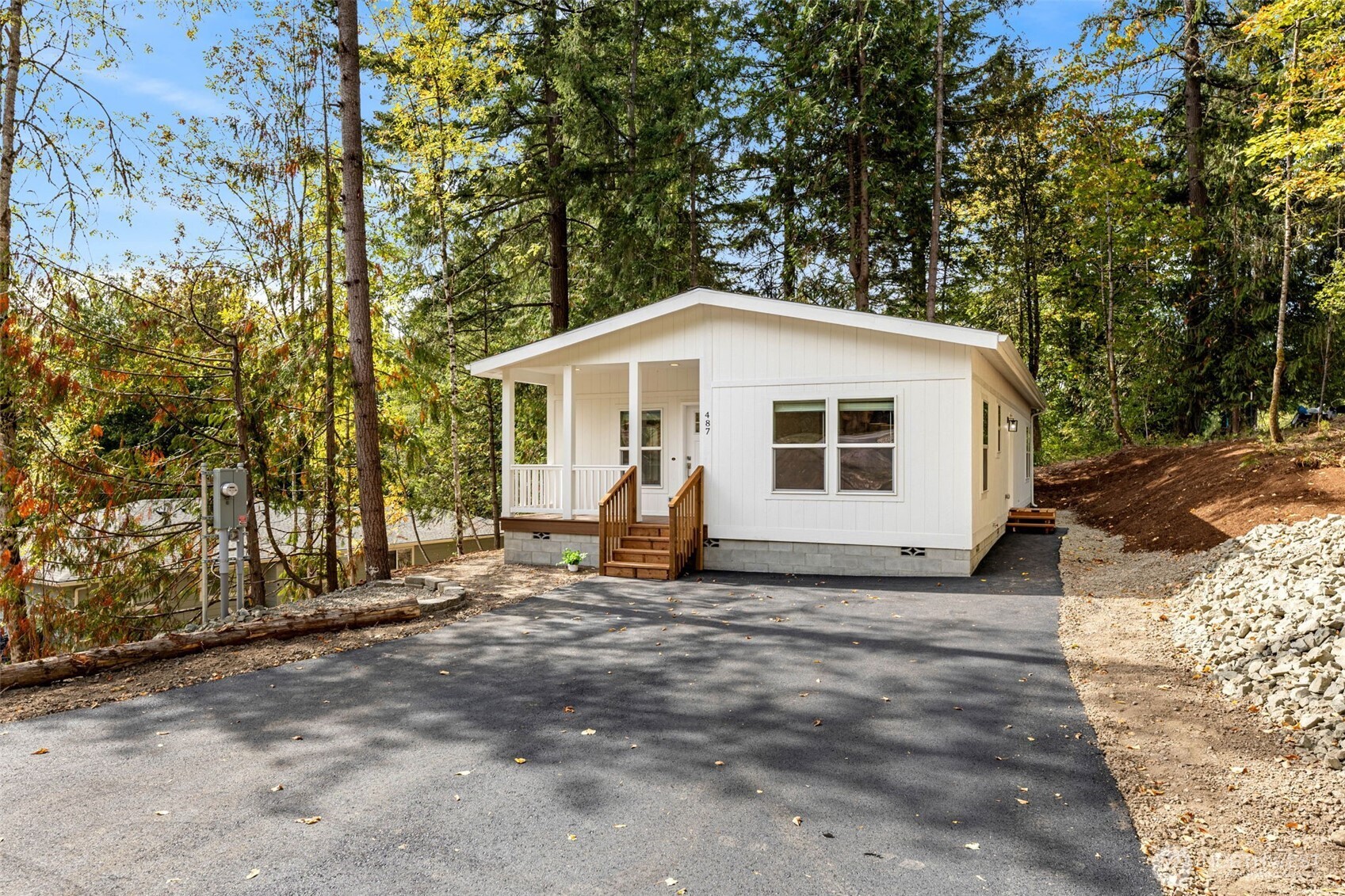 487 Haussler Road Property Photo 1