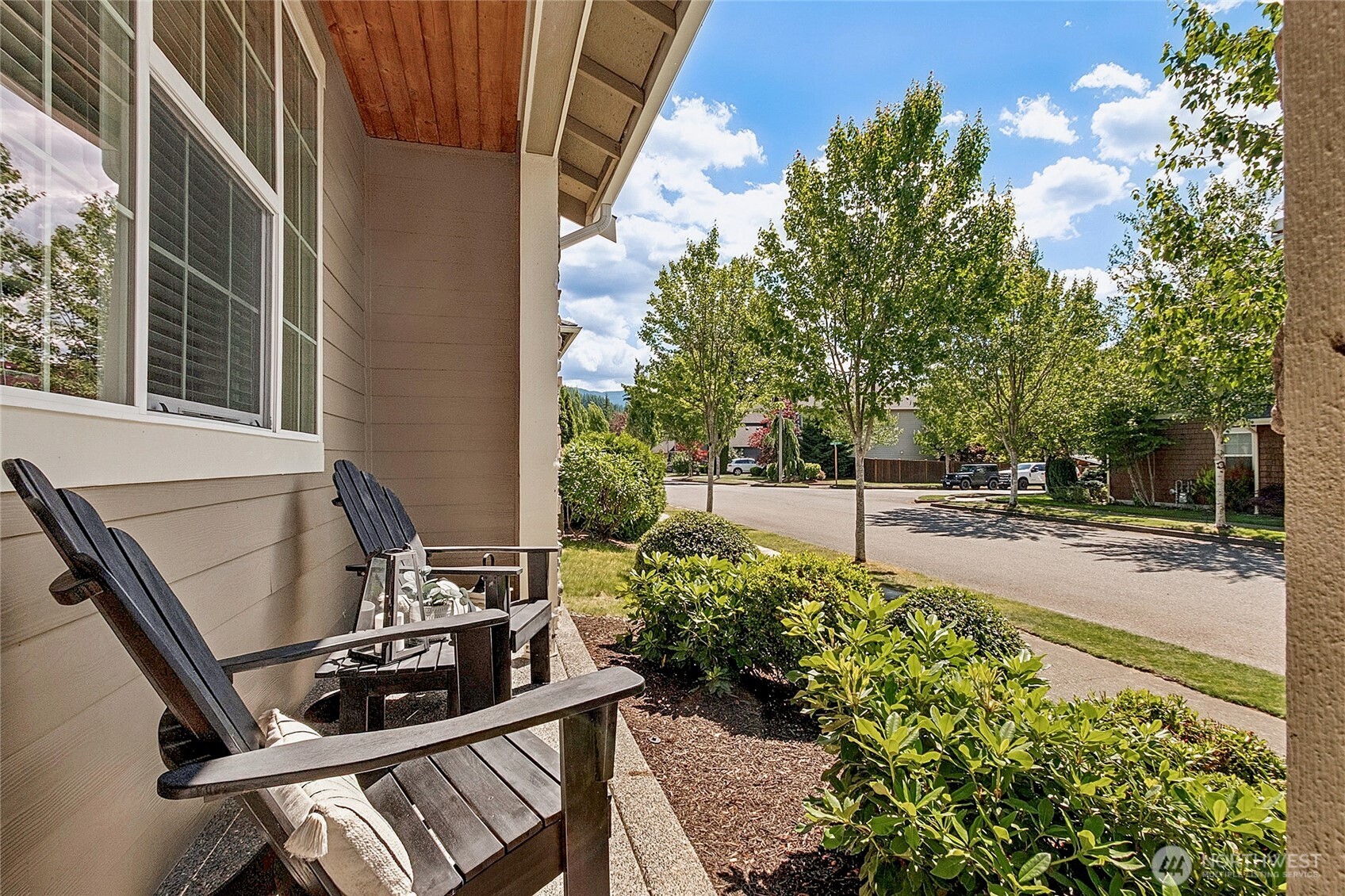 1670 Eagles Nest Place Property Photo 3