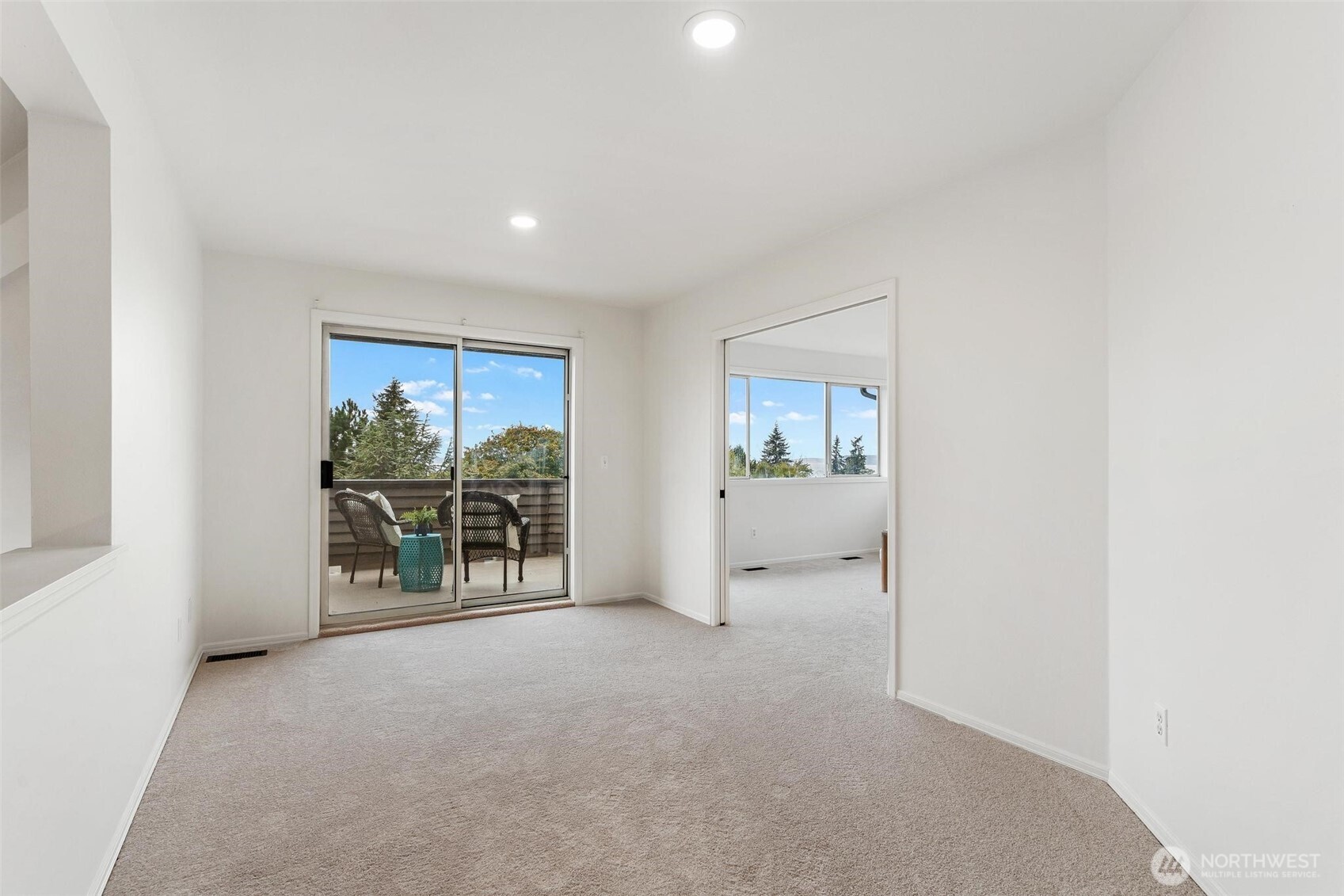 17105 76th Avenue Property Photo 25