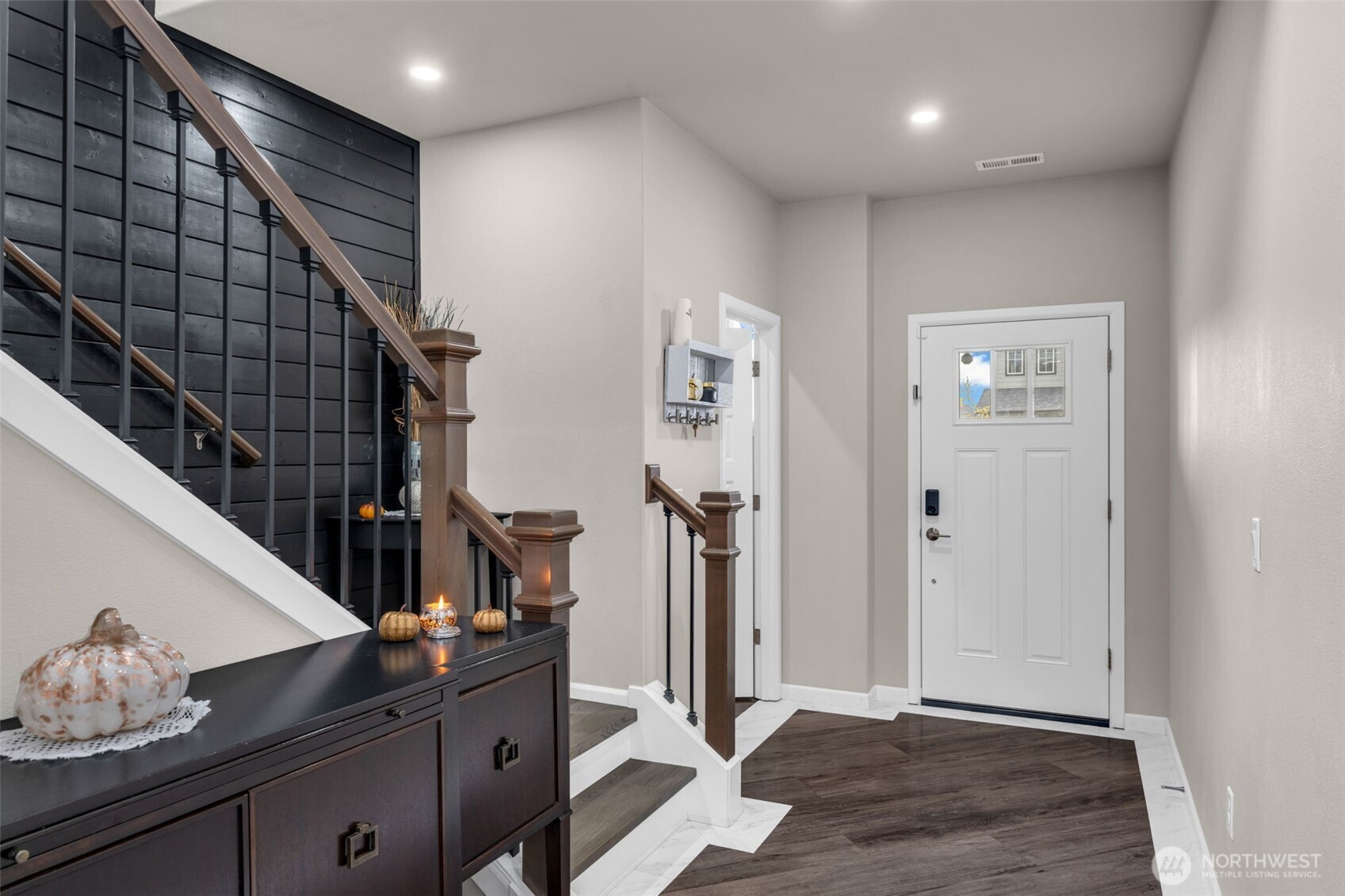 15029 Olympic Loop Property Photo 6