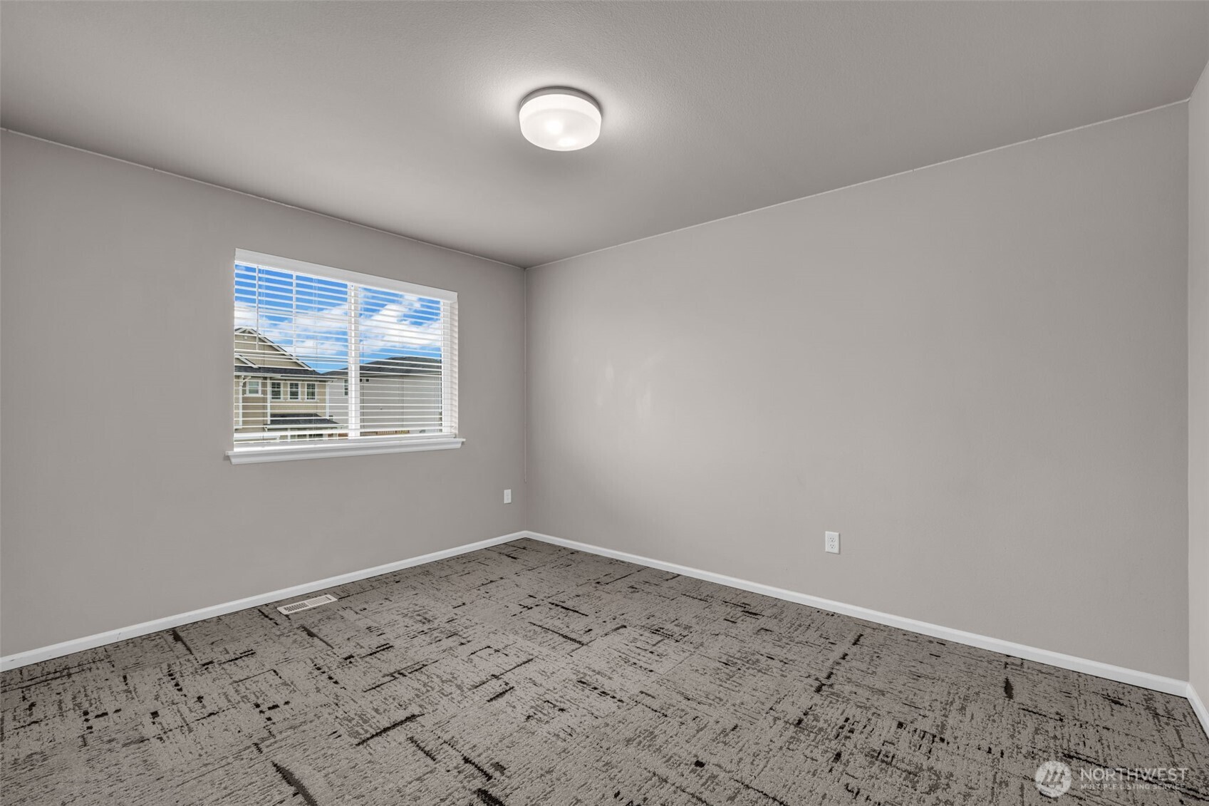 15029 Olympic Loop Property Photo 28