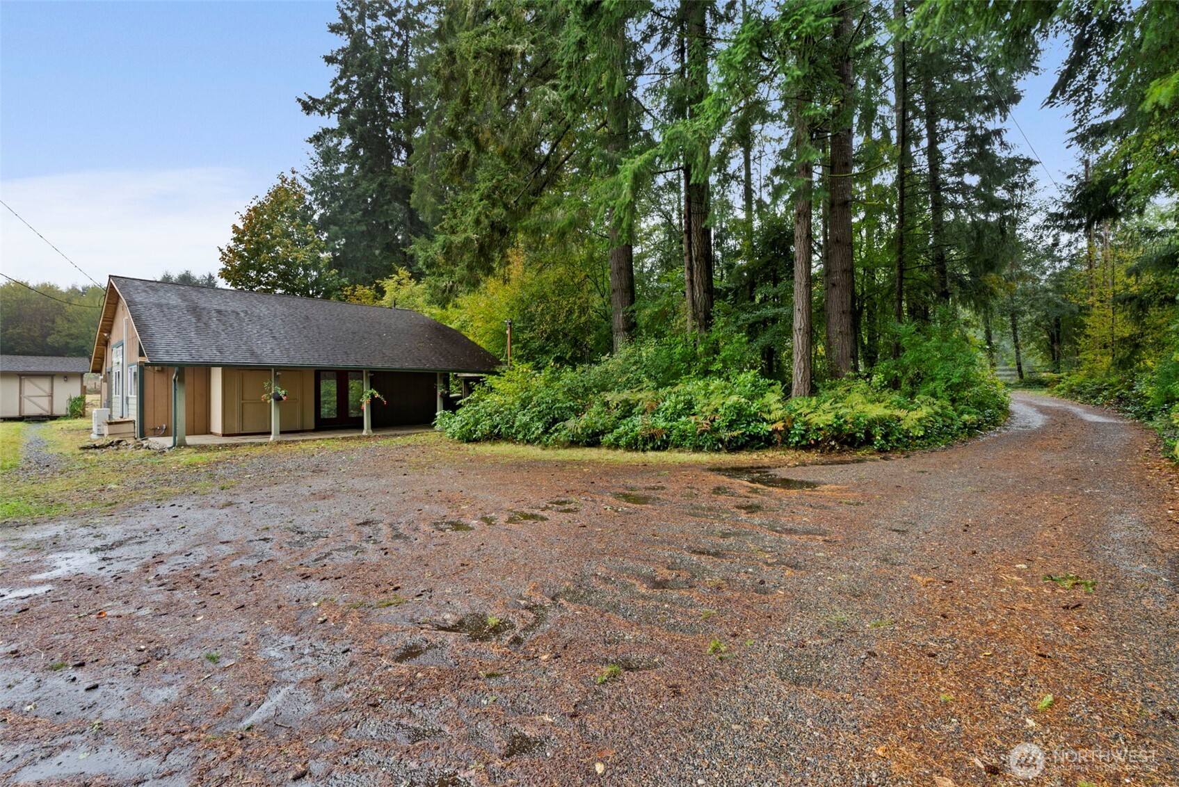 9415 Delphi Road Property Photo 3