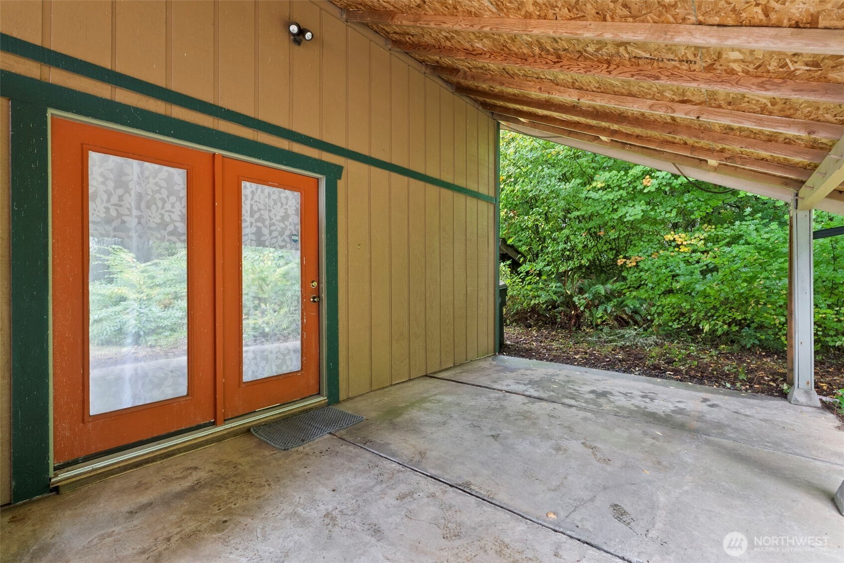 9415 Delphi Road Property Photo 5