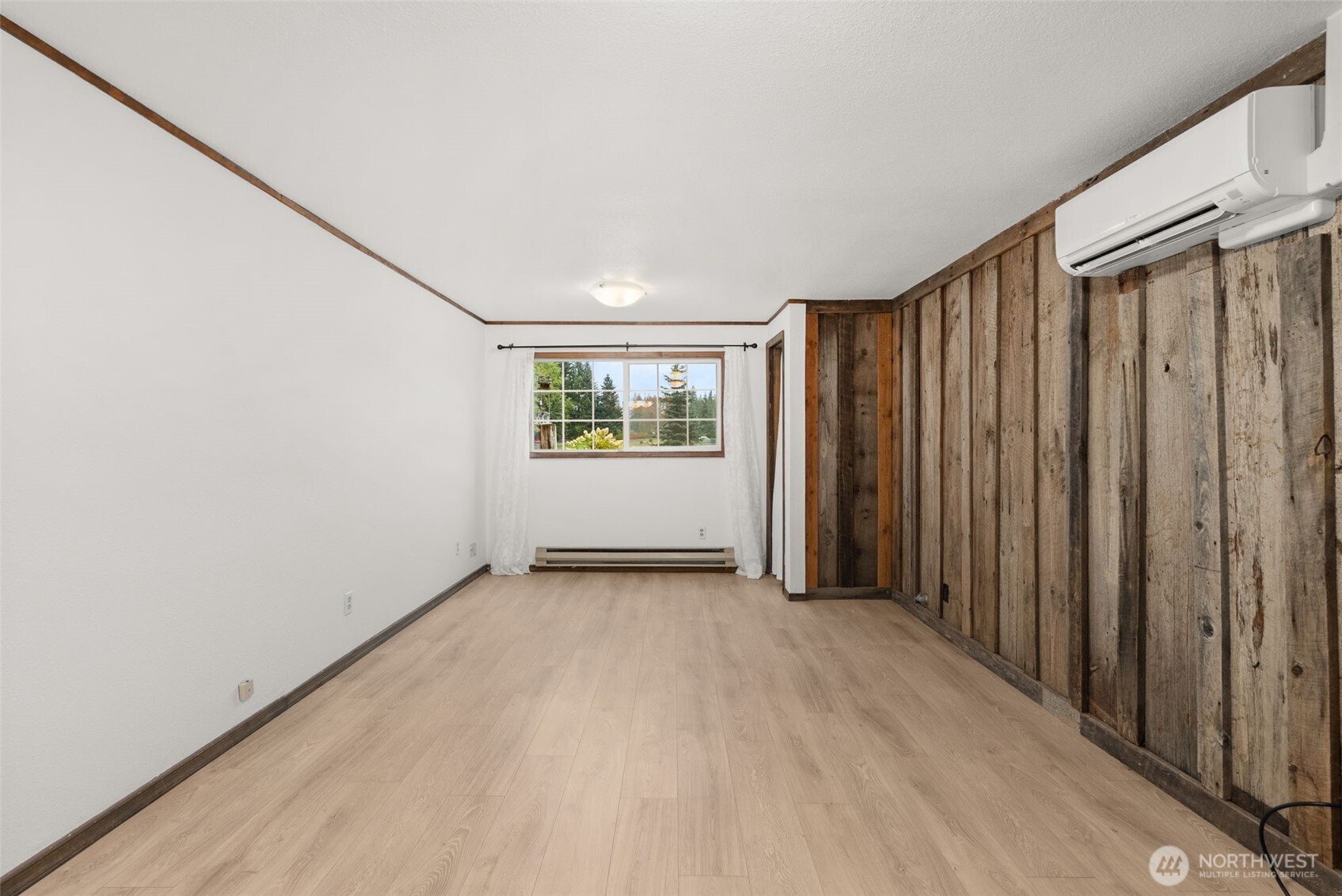 9415 Delphi Road Property Photo 7