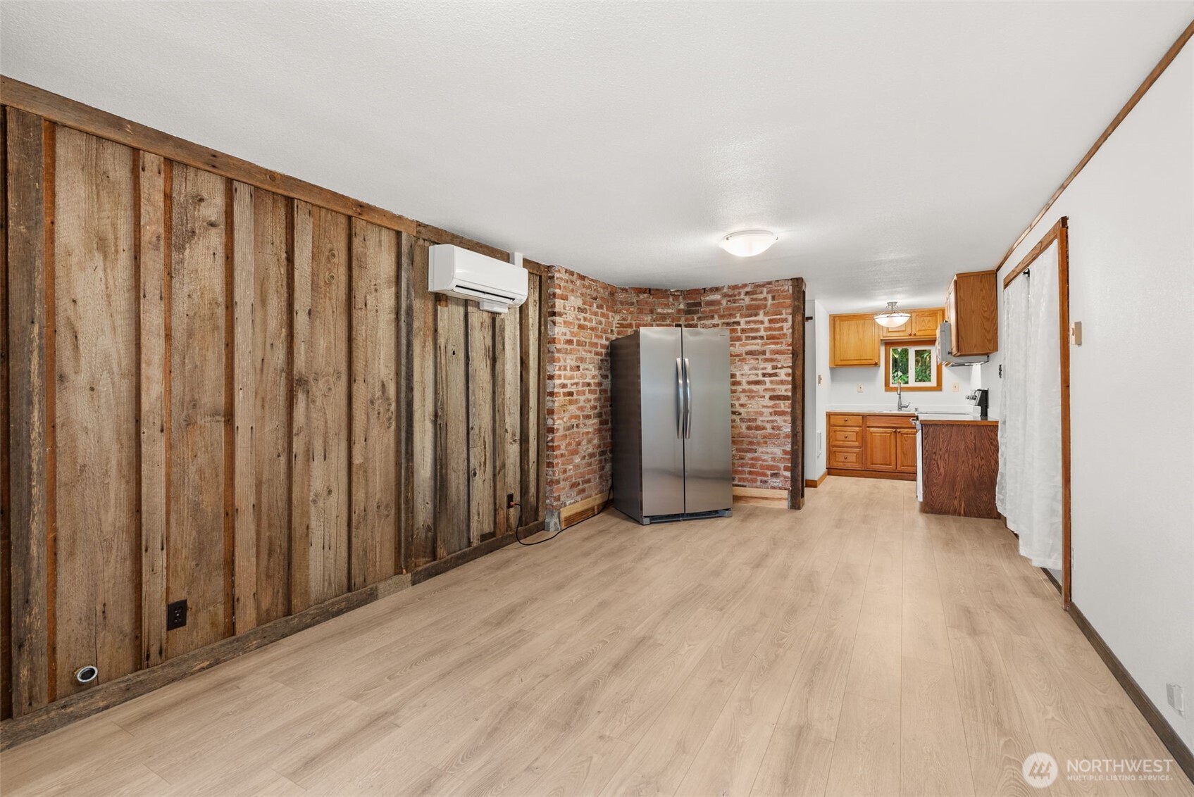 9415 Delphi Road Property Photo 8