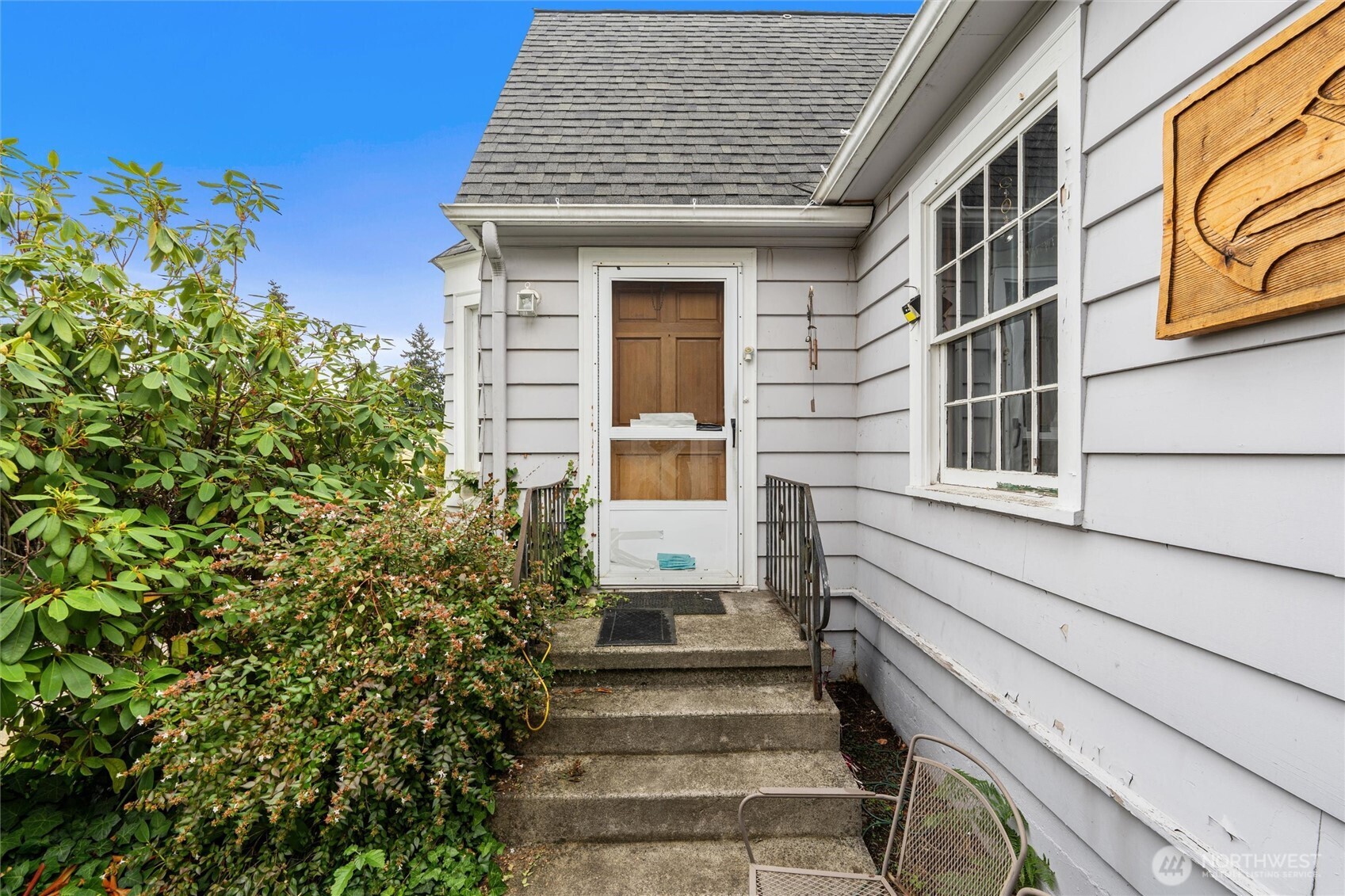 1327 Park Avenue Property Photo 2