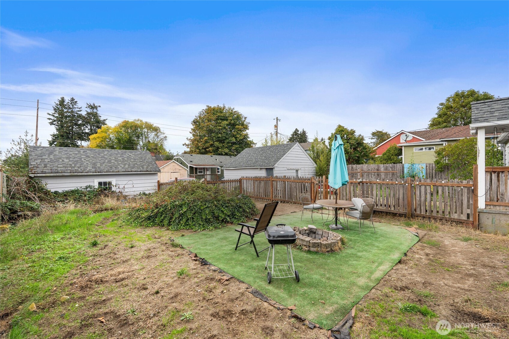 1327 Park Avenue Property Photo 3