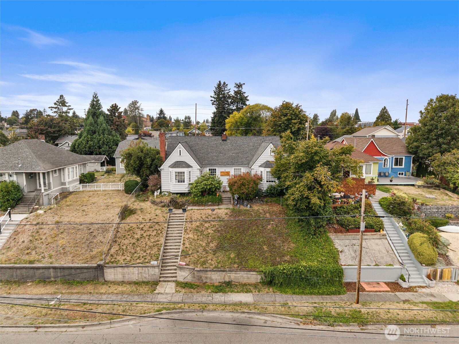 1327 Park Avenue Property Photo 6