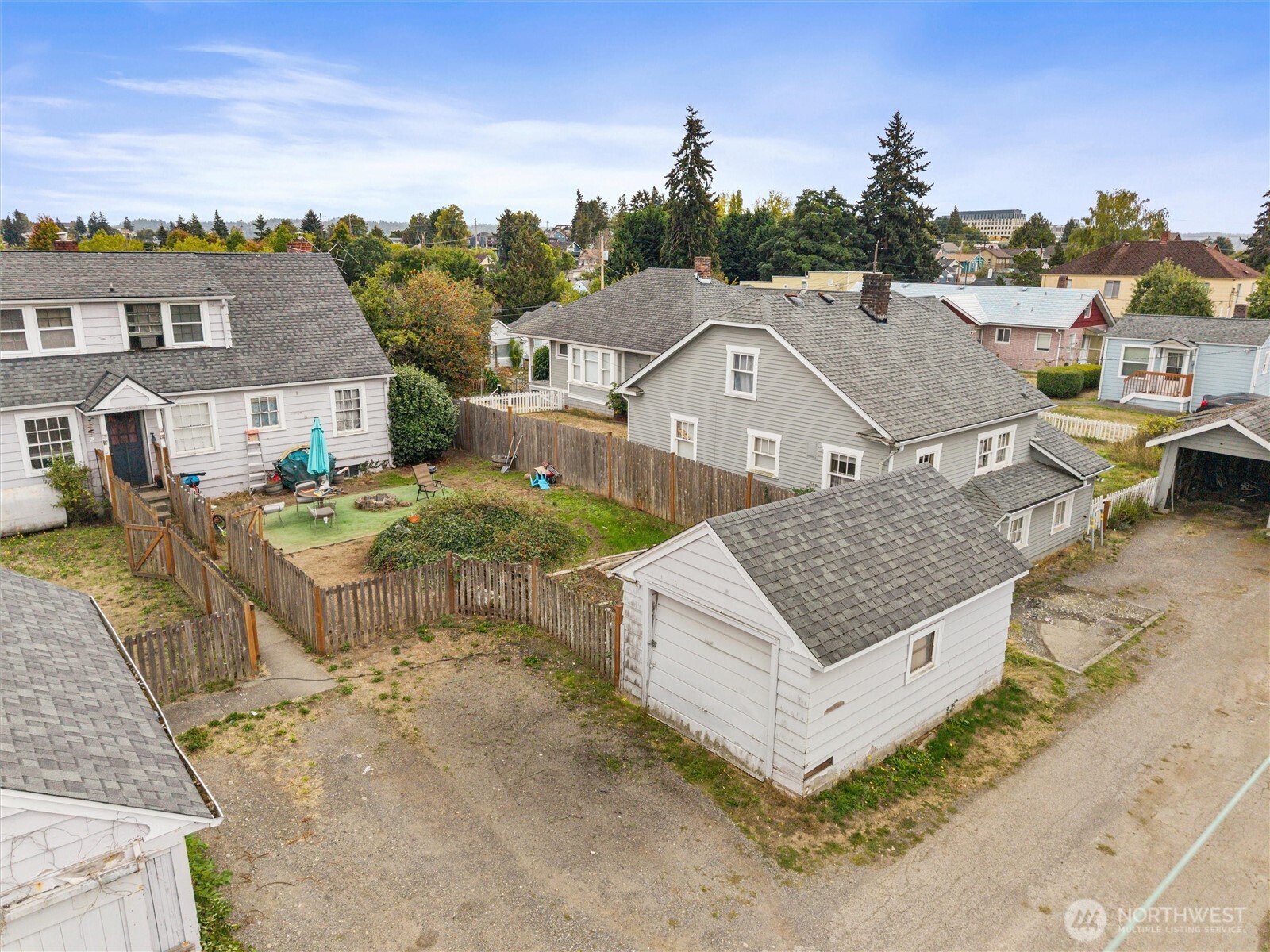 1327 Park Avenue Property Photo 25