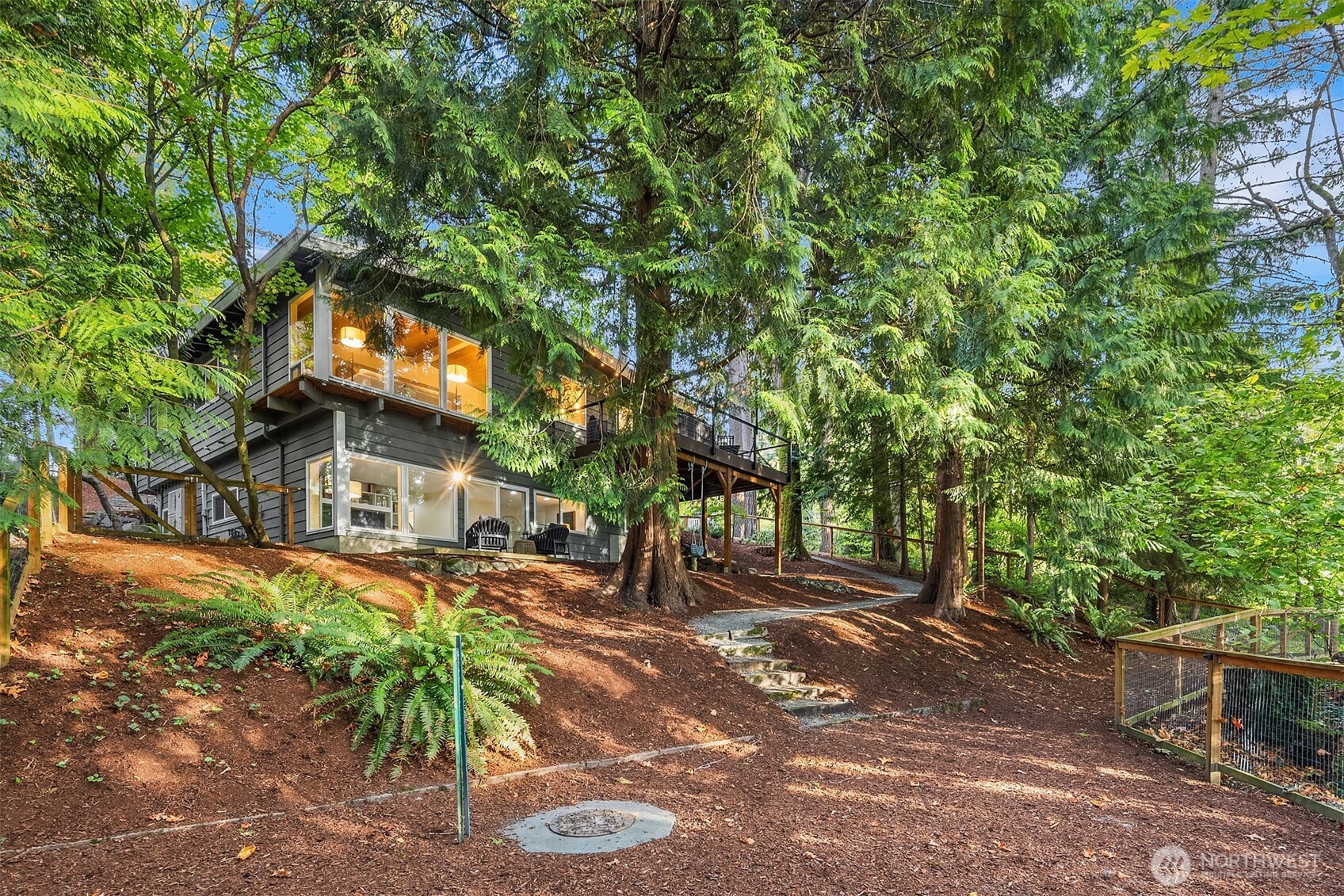 9 Mt Pilchuck Avenue Property Photo 2