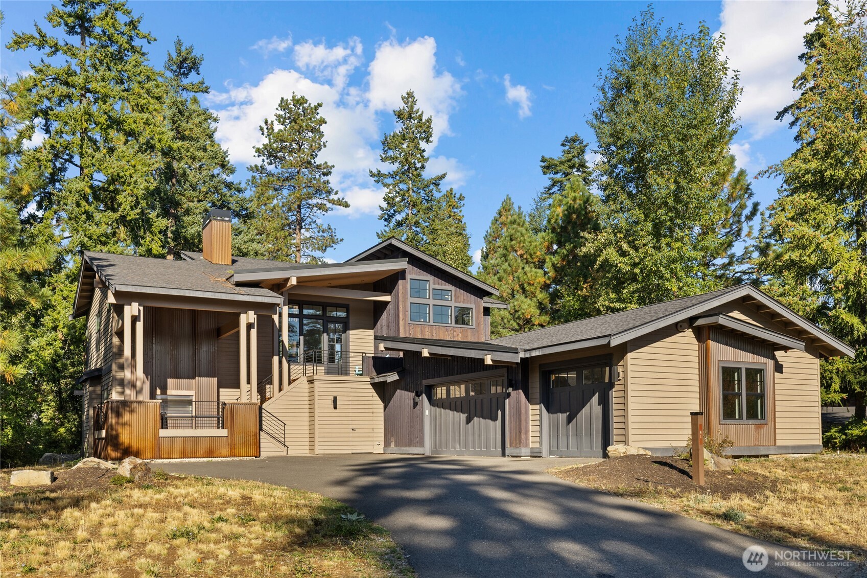 41 Kokanee Loop Property Photo 1