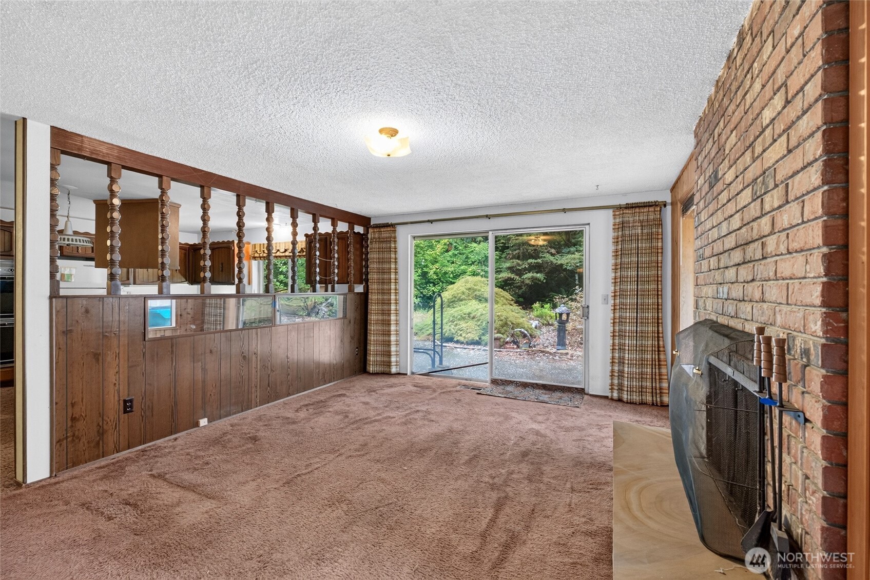 1748 Camden Park Drive Property Photo 13
