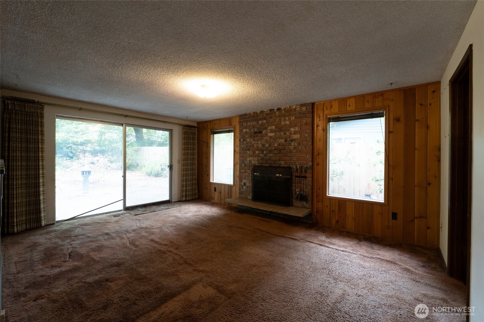 1748 Camden Park Drive Property Photo 16