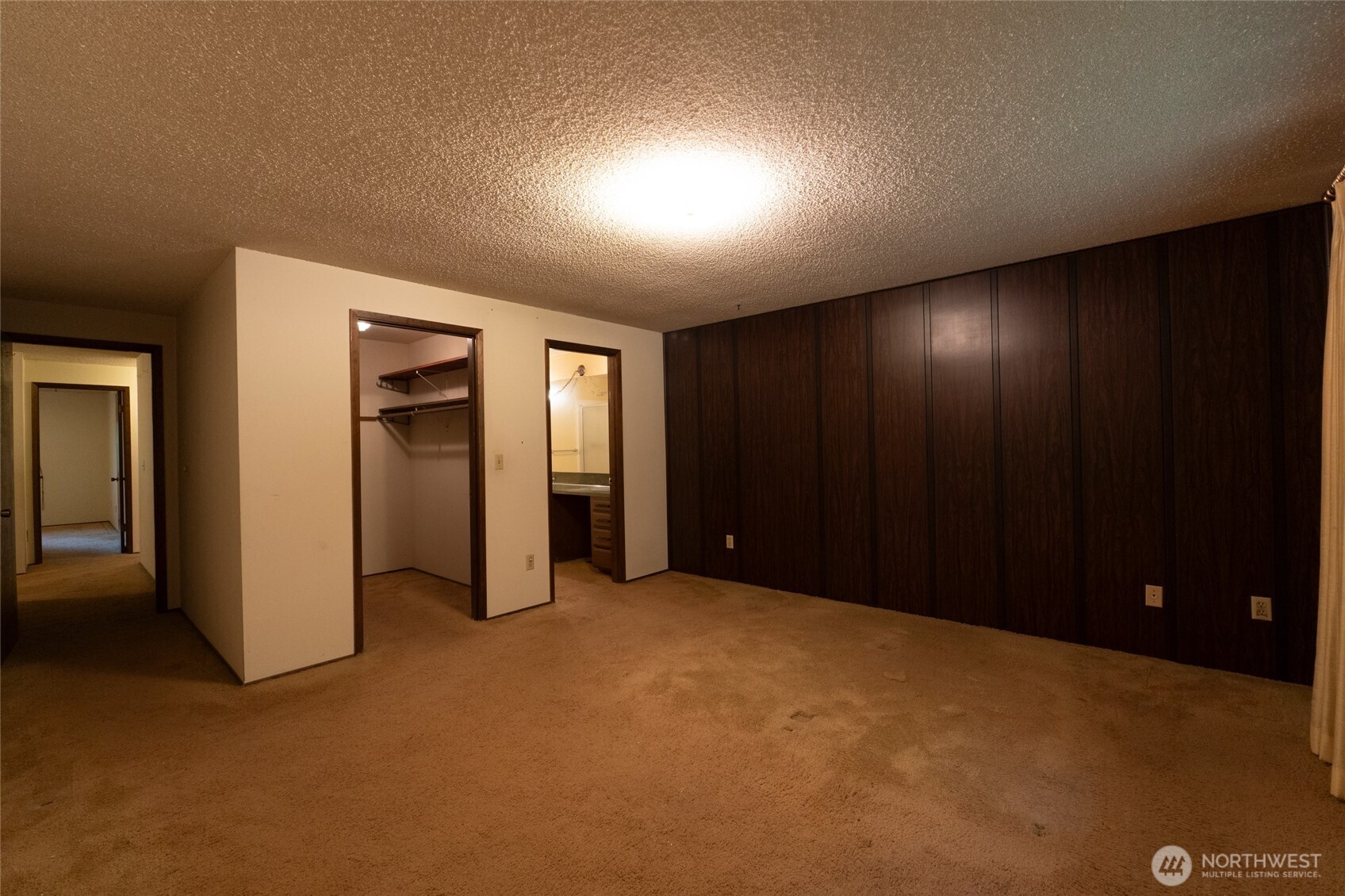 1748 Camden Park Drive Property Photo 18