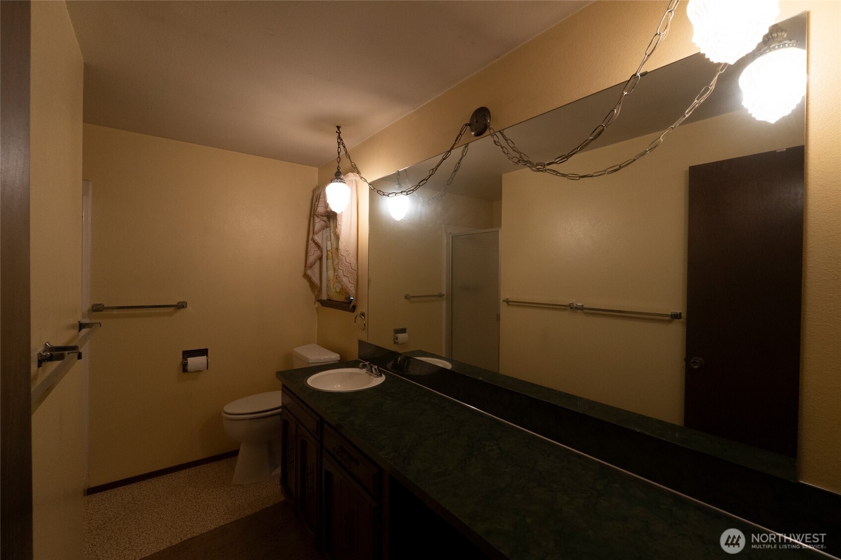 1748 Camden Park Drive Property Photo 21
