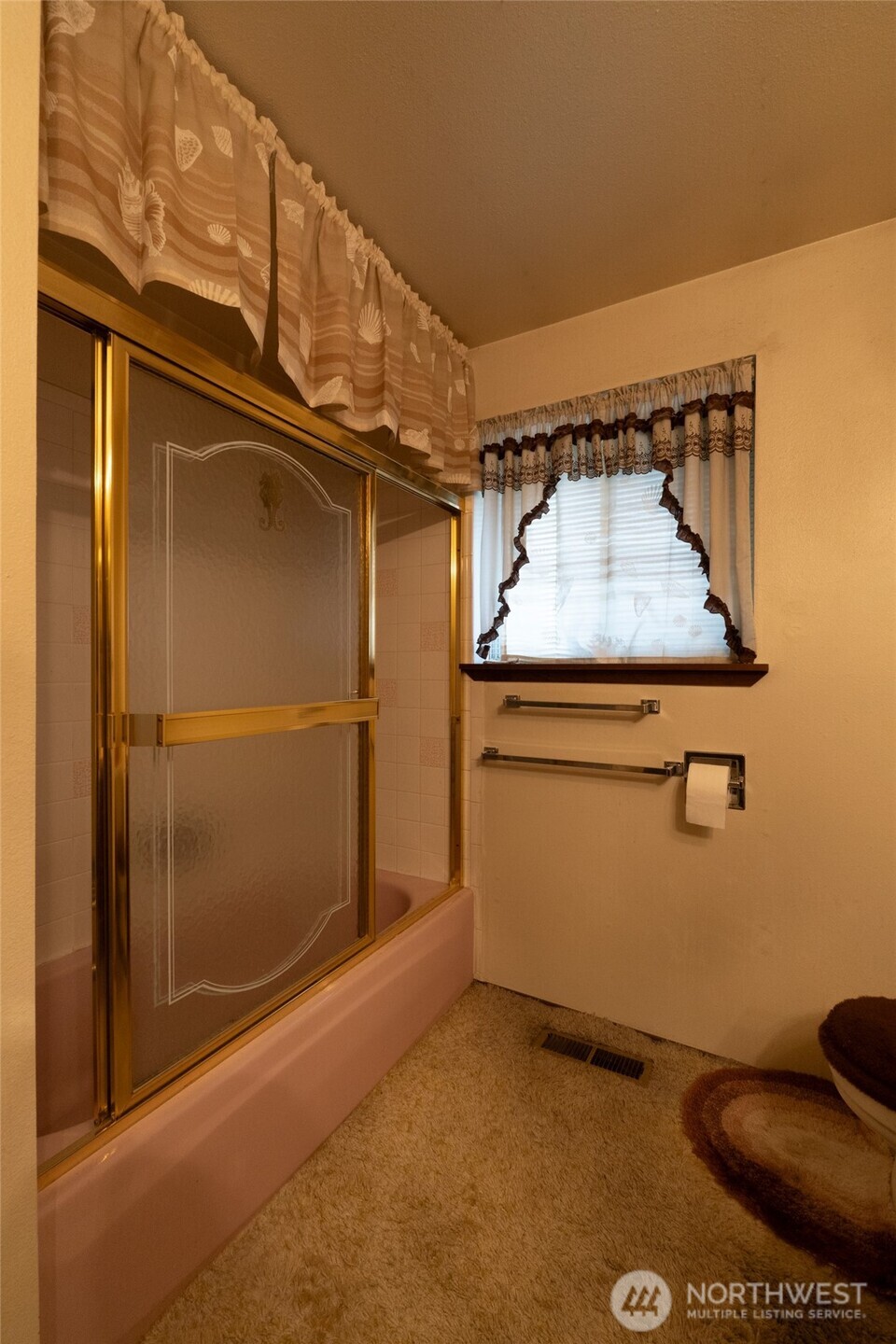 1748 Camden Park Drive Property Photo 26