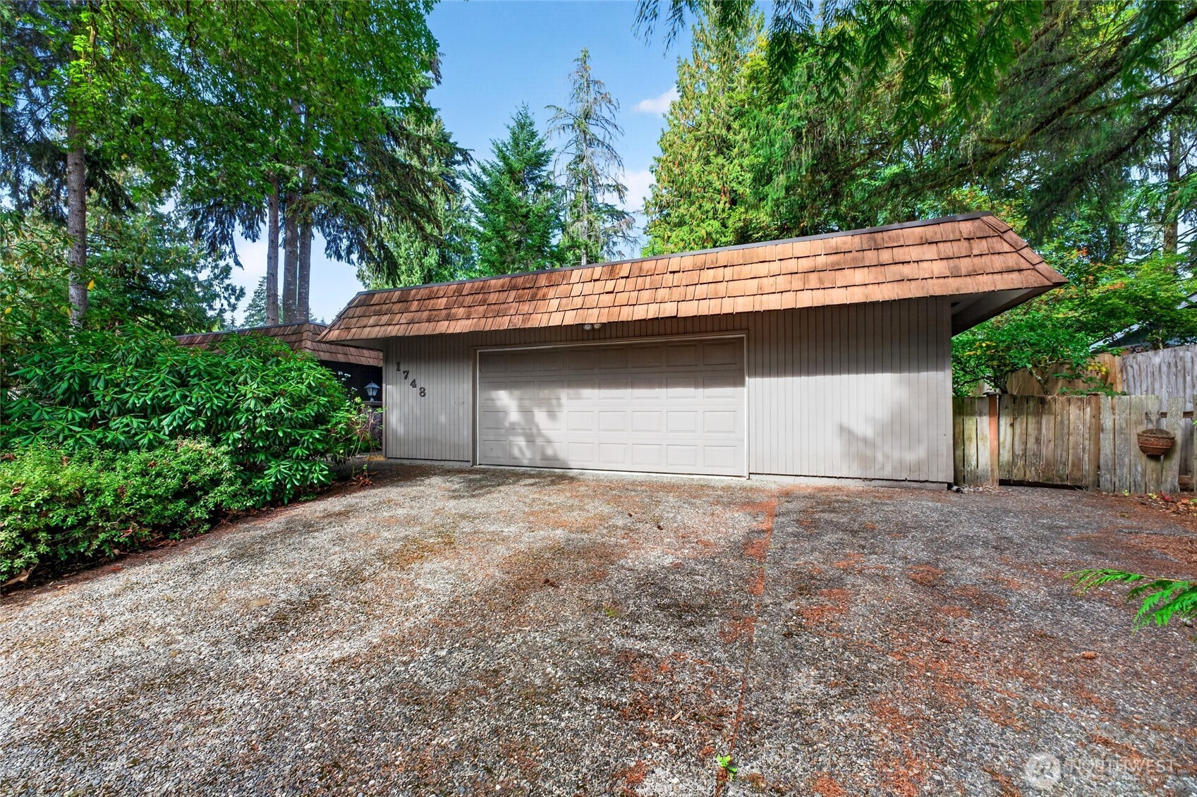 1748 Camden Park Drive Property Photo 31