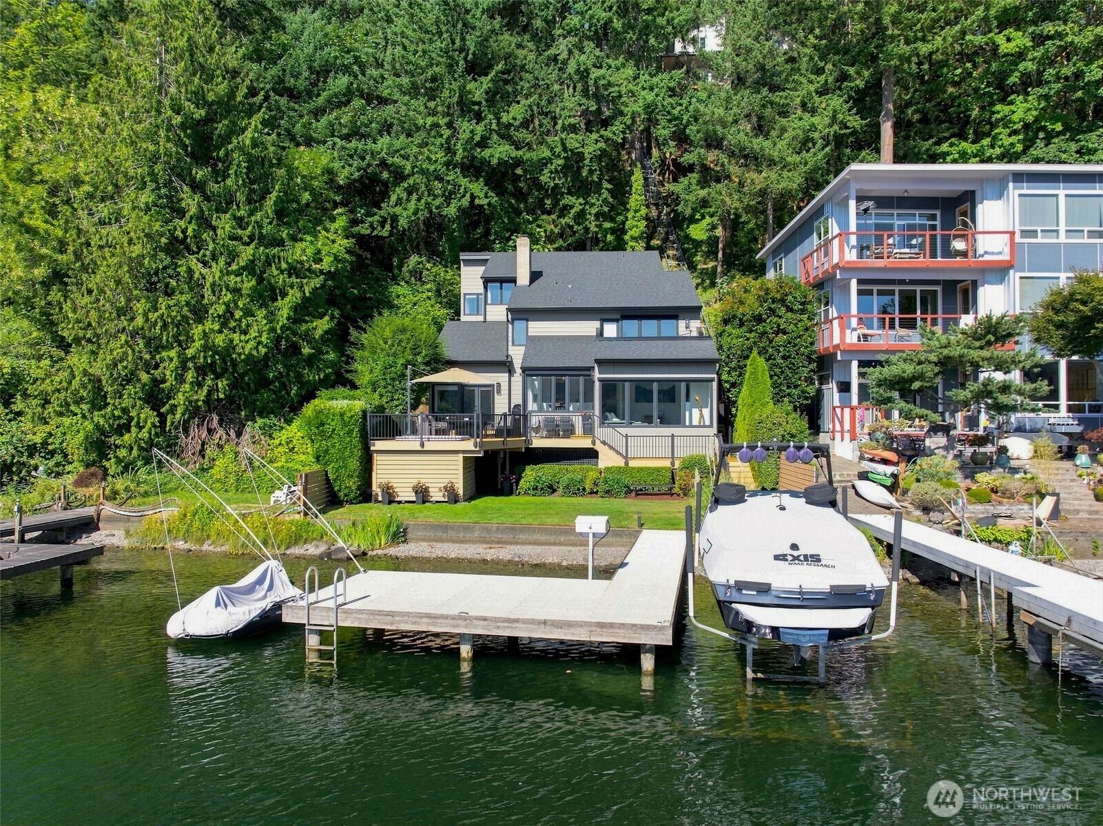 2002 W Lake Sammamish Parkway Property Photo 2