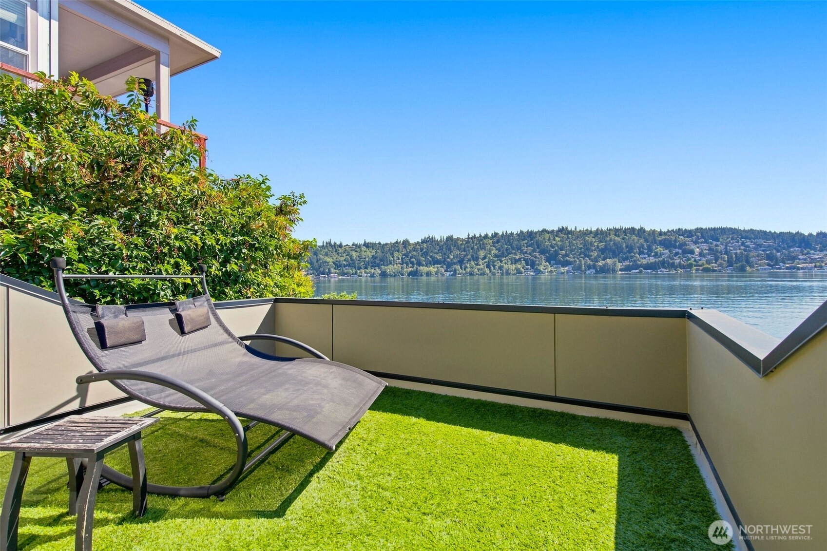 2002 W Lake Sammamish Parkway Property Photo 14