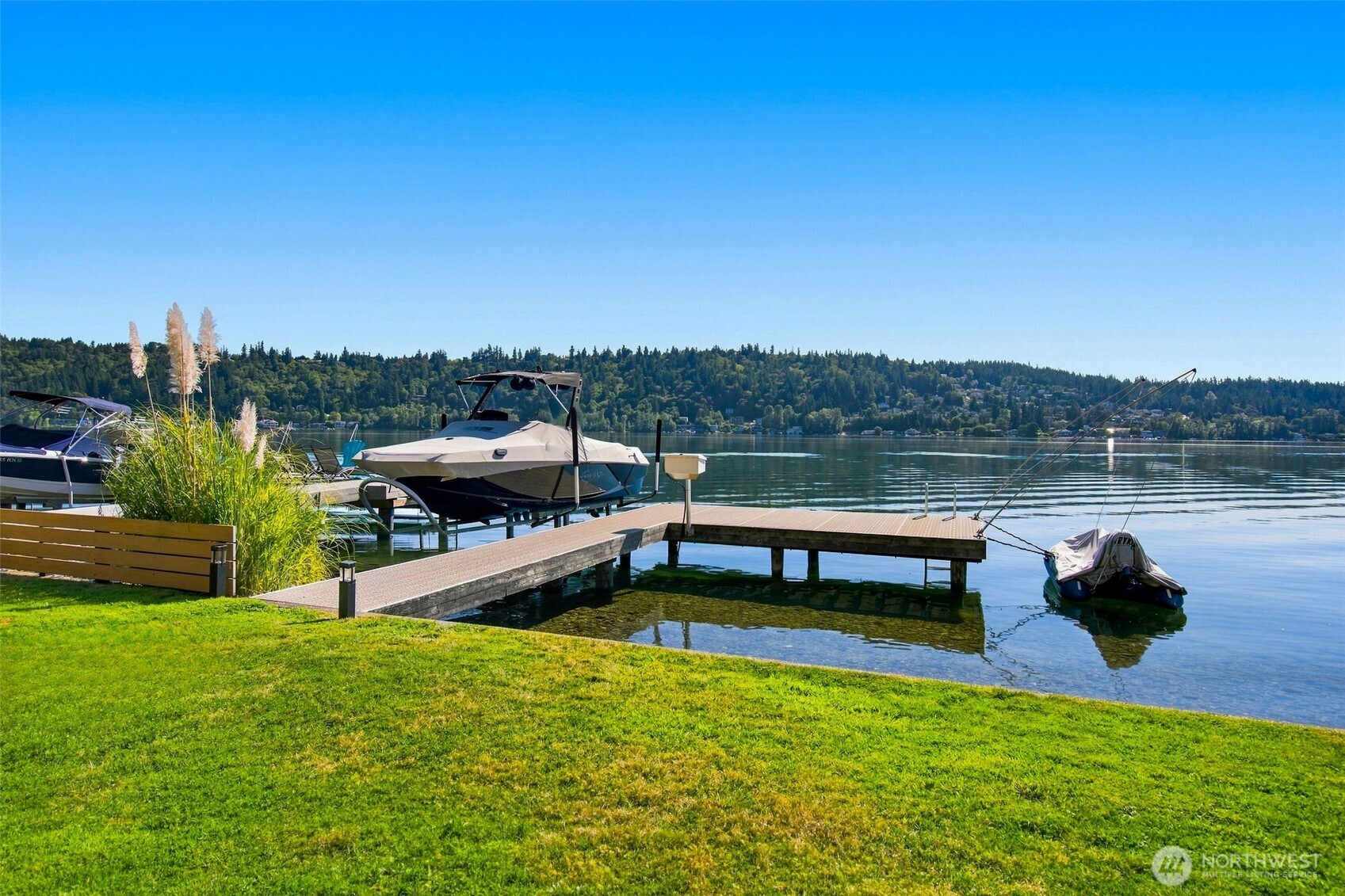 2002 W Lake Sammamish Parkway Property Photo 24