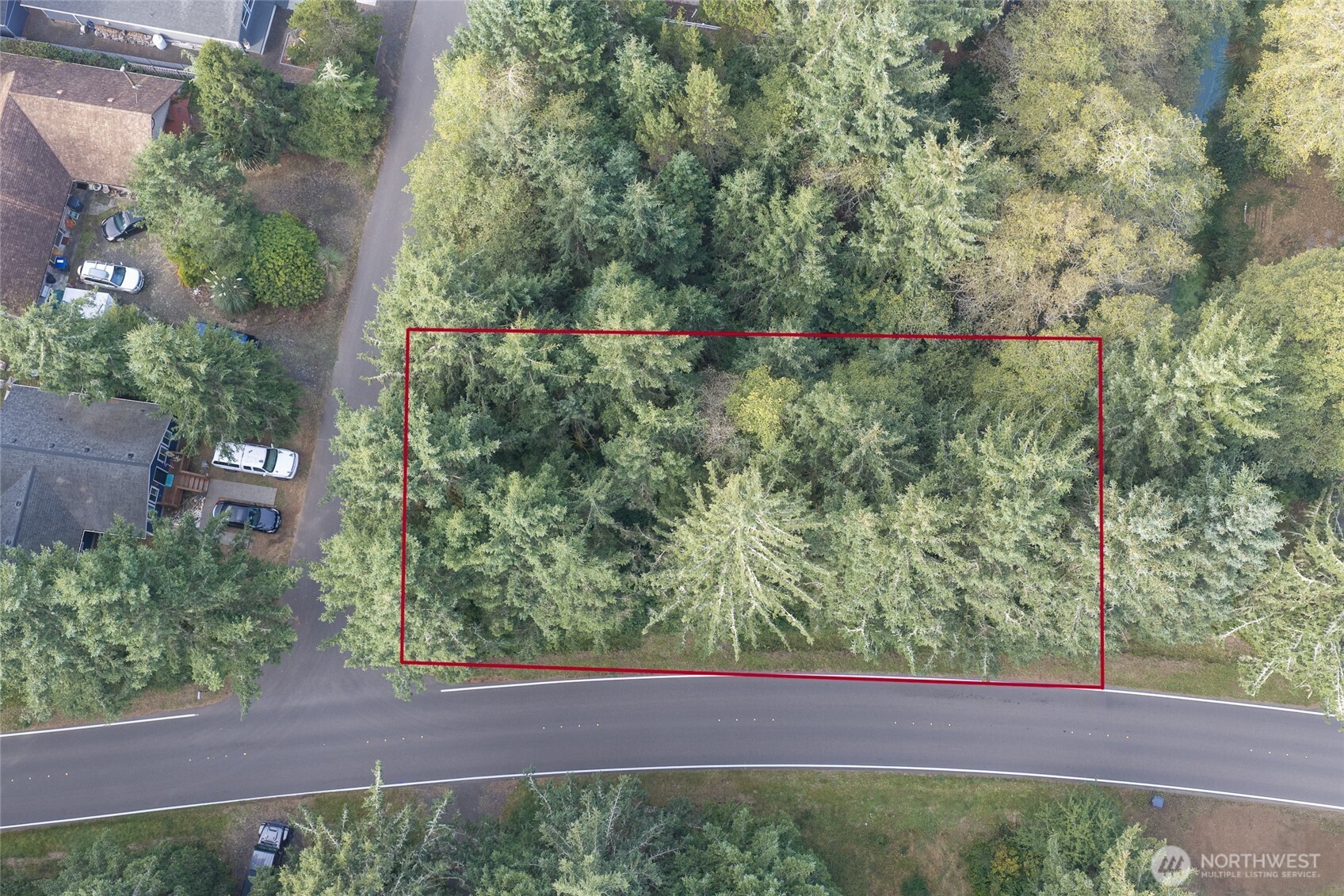 753 Duck Lake Drive Property Photo 2