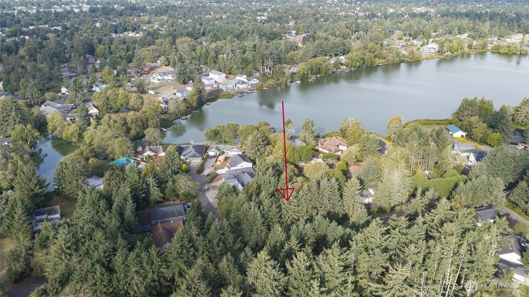753 Duck Lake Drive Property Photo 6