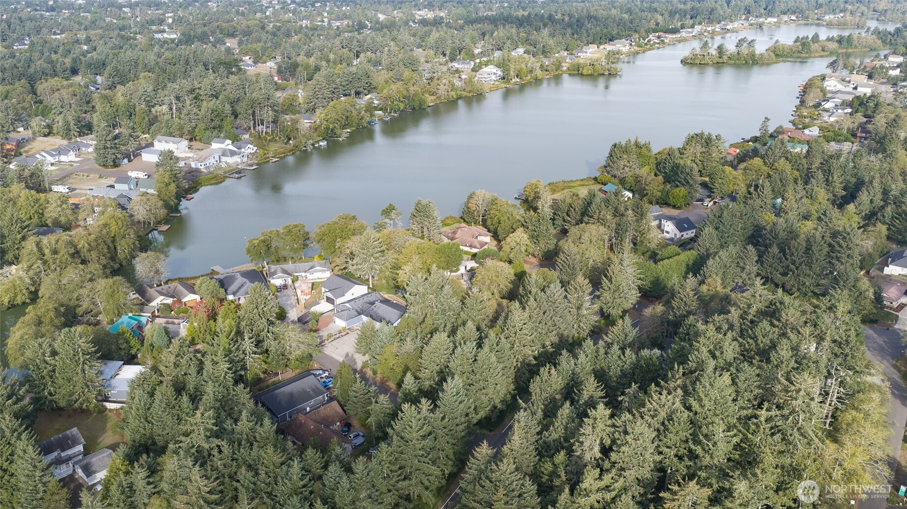 753 Duck Lake Drive Property Photo 7