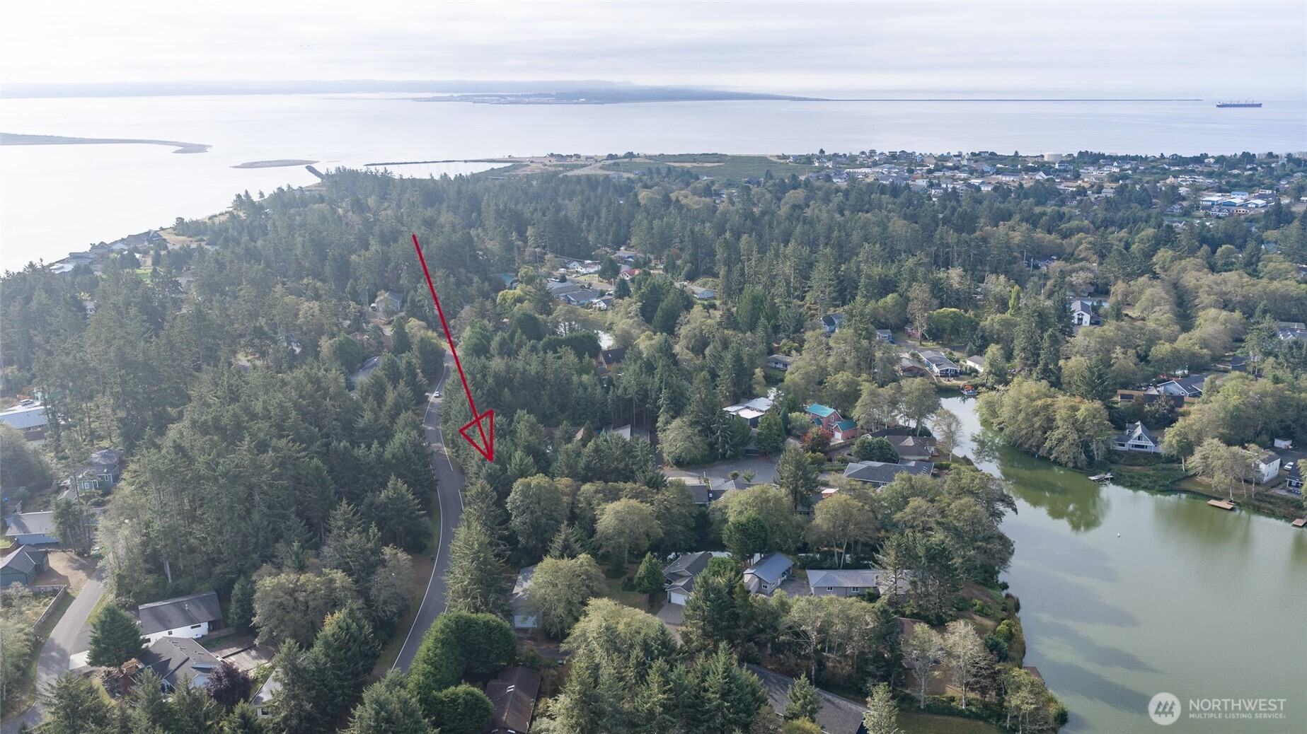 753 Duck Lake Drive Property Photo 14