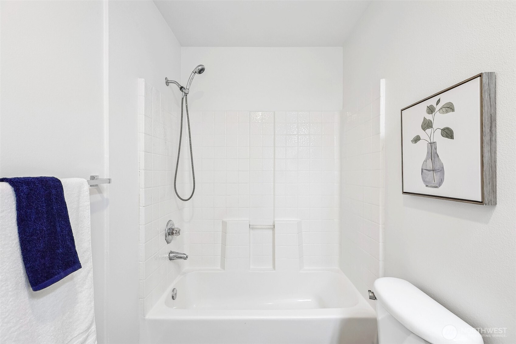 2009 196th Street D202 Property Photo 22