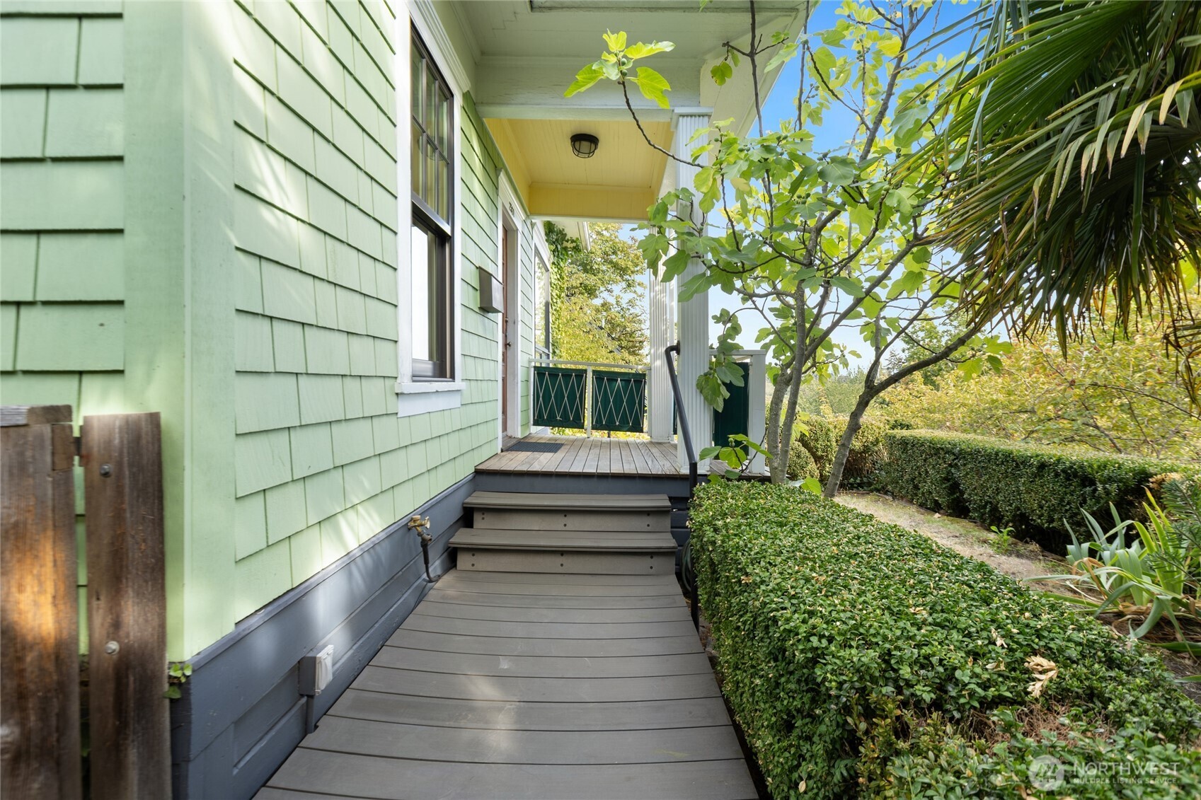 2524 E Ward Street Property Photo 4