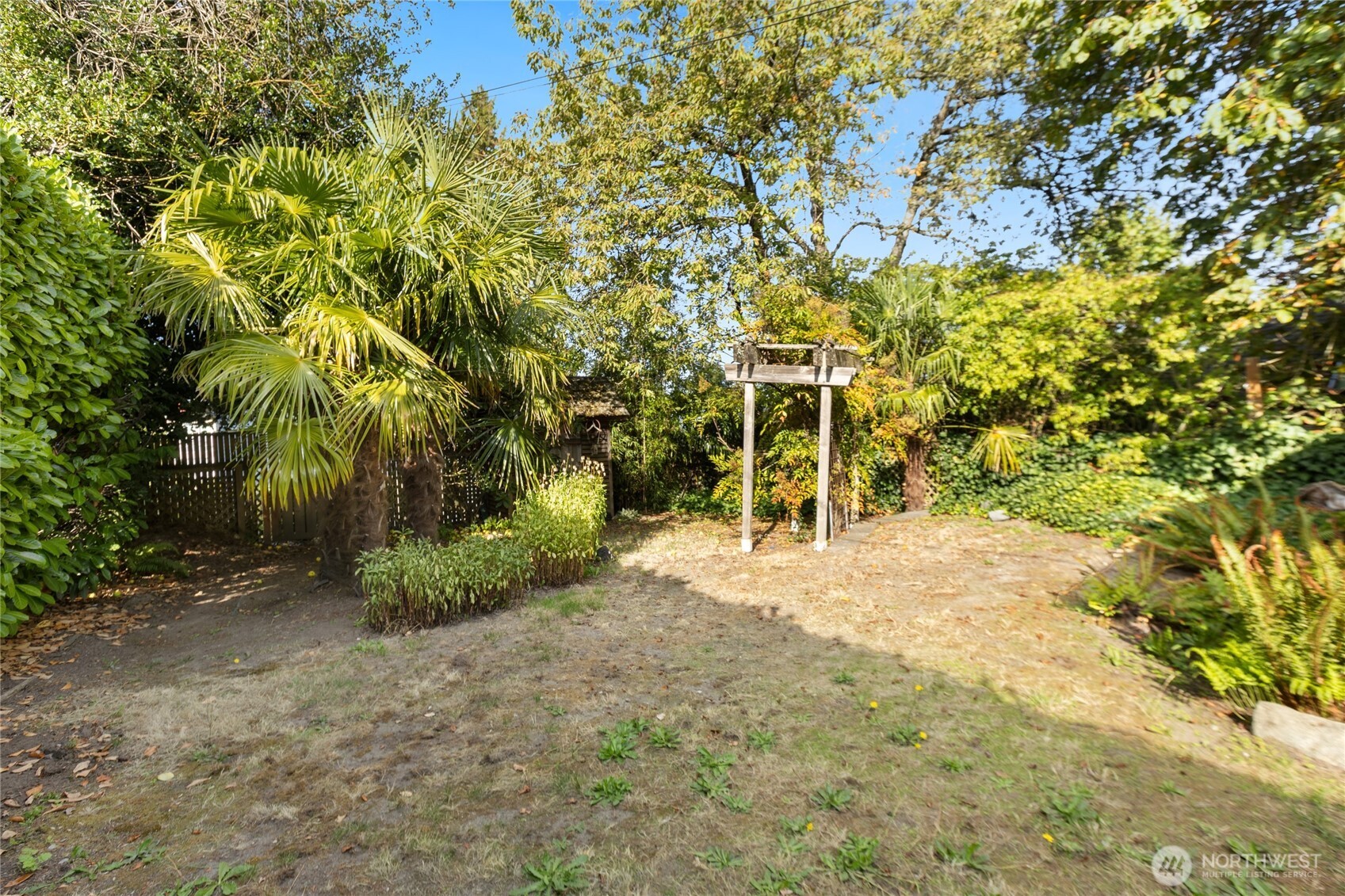 2524 E Ward Street Property Photo 27
