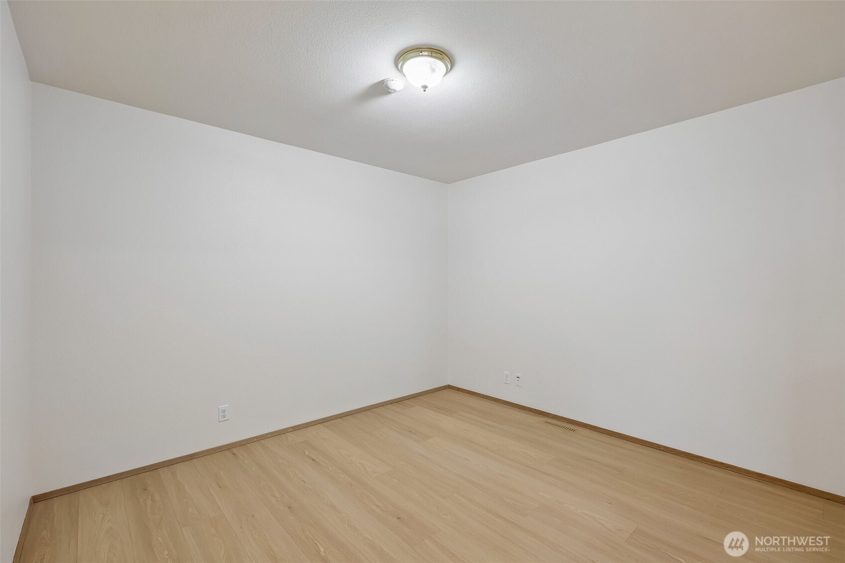 15617 Ne 70th Court D109 Property Photo 3