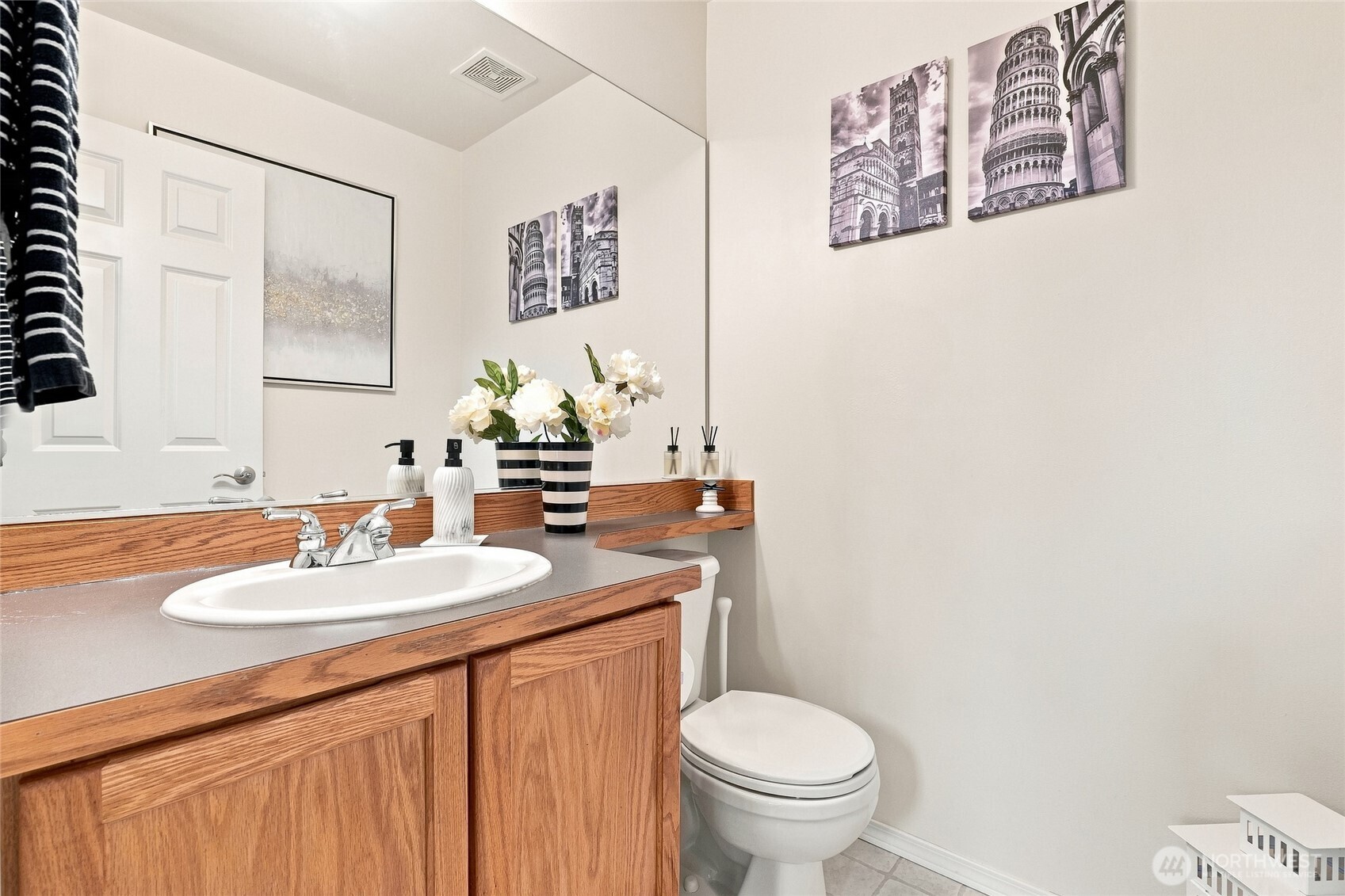 2527 143rd Street A Property Photo 12